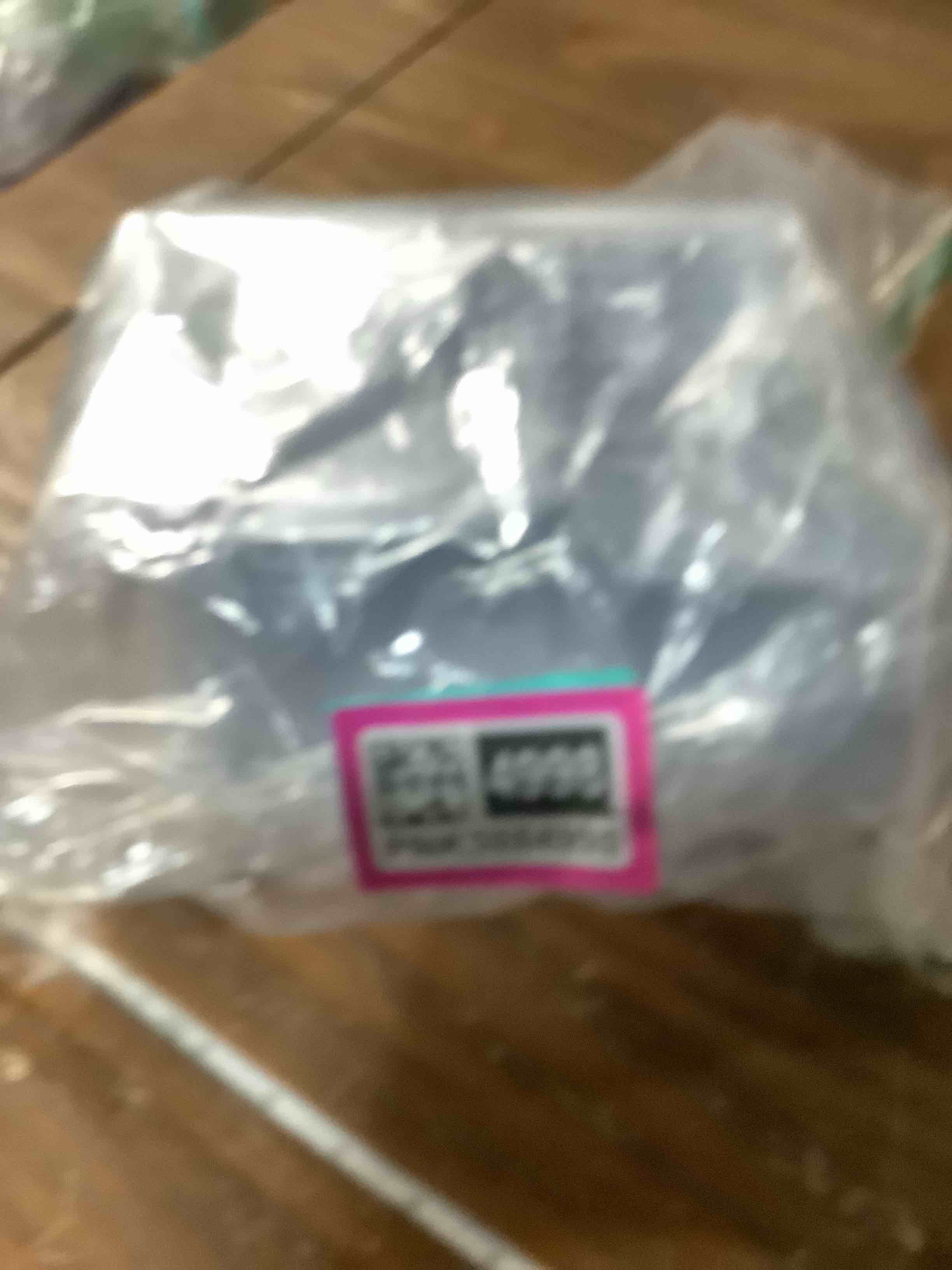 Condition photo showing Good Condition for Wax Melt Molds 100 Packs Wax Melt Clamshells 6 Cavity Cubes Clamshells Clear Empty Plastic Cube Tray for Wickless Tarts Candles by DGQ