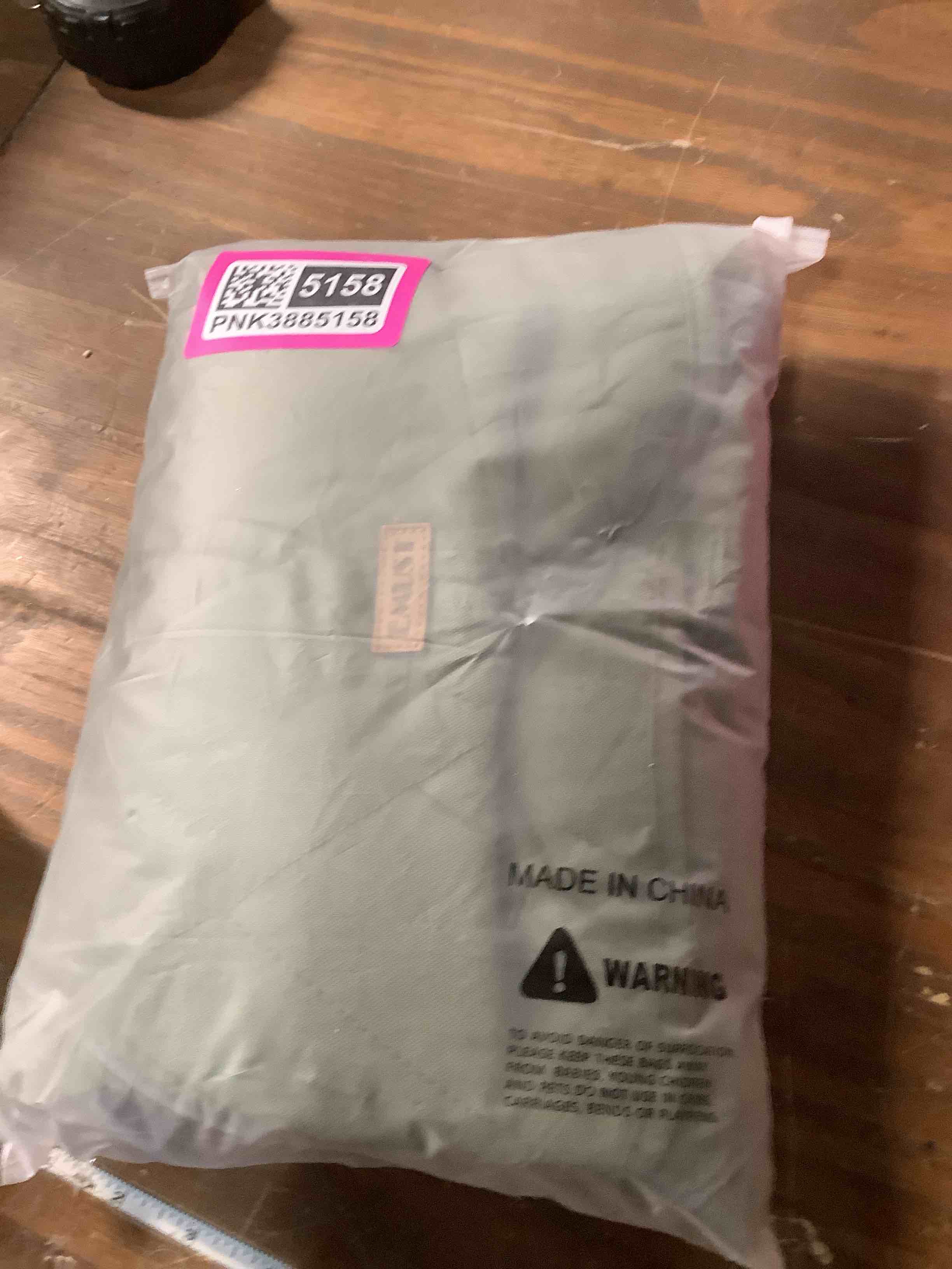 Condition photo showing Good Condition for EMUST Winter Coat for Large Dogs, Windproof Dog Jacket for Cold Weather, Extra Warm Pet Winter Clothes for Small Medium Large Dogs, Green, XXL XX-Large(Pack of 1) NewGreen
