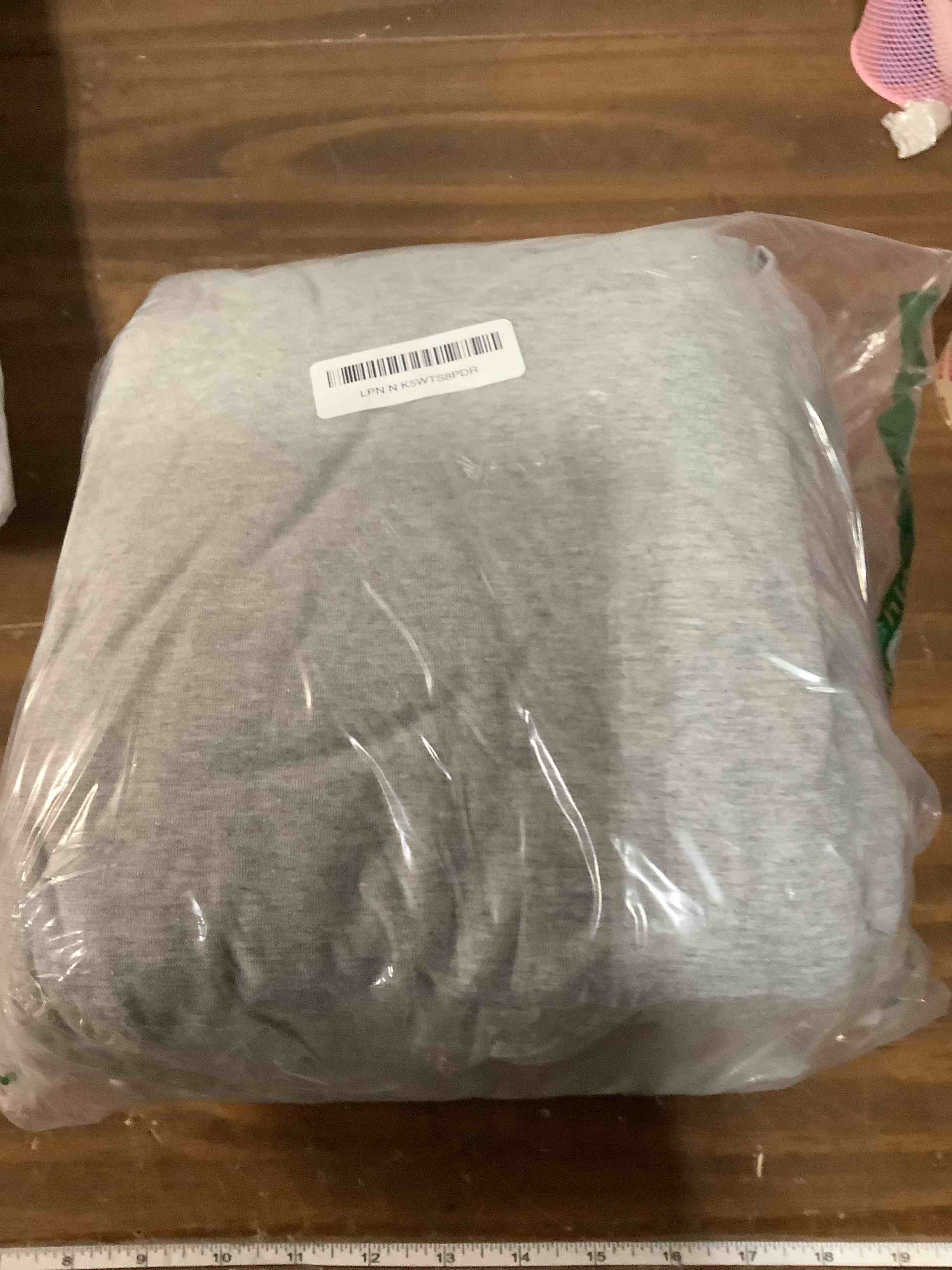 Condition photo showing Good Condition for Amazon Basics 4 Piece Bed Sheet Set, 100% Cotton Jersey, Includes Super Soft, Flat and Fitted Sheets, Pillowcase, Queen, Light Gray, Solid Queen Light Gray