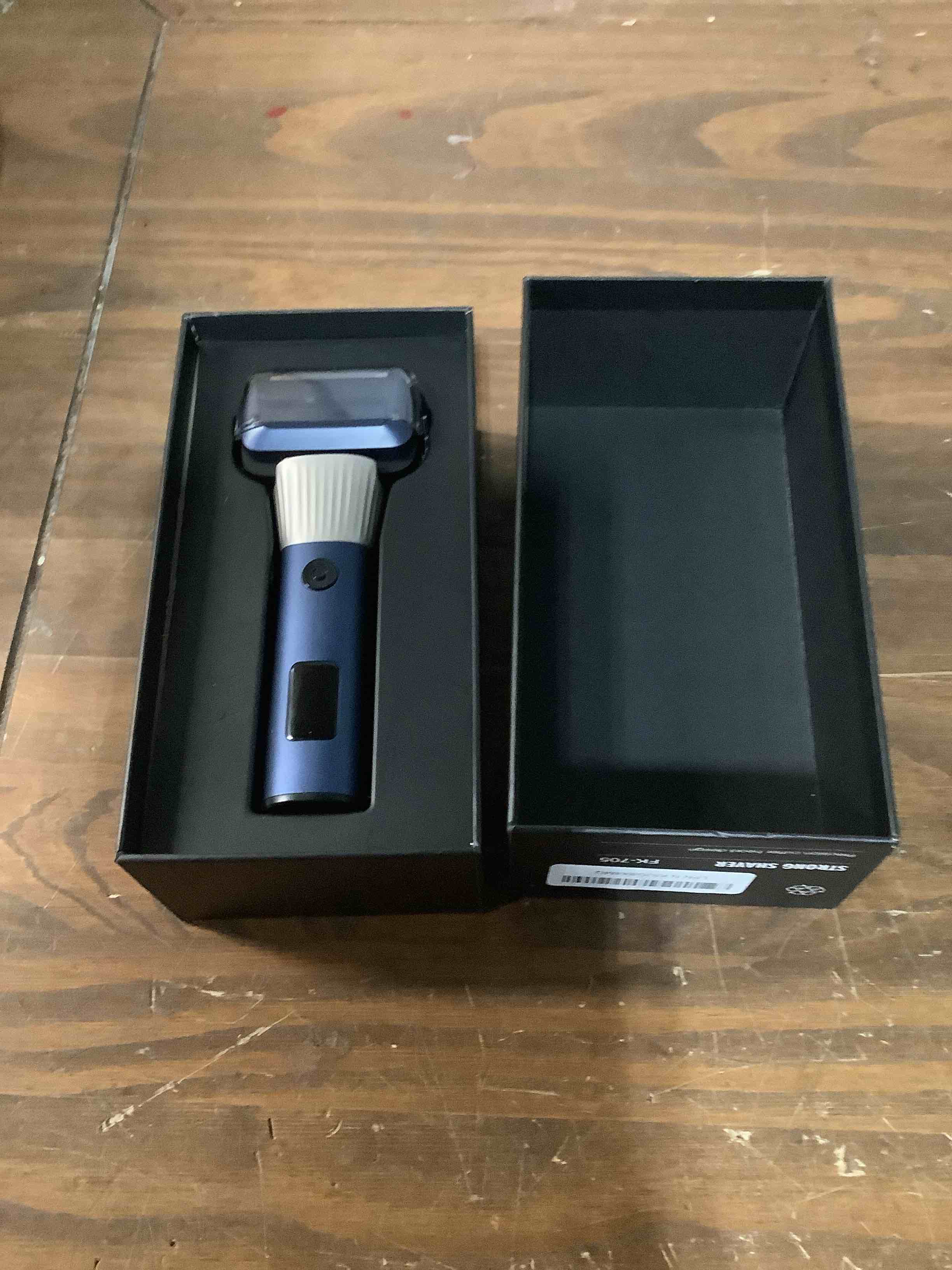 Condition photo showing Good Condition for Electric Razor for Men, 2-Speed 5-Blade Electric Shavers for Men Face Cordless Rechargeable, Mens Foil Shaver Shaving Machine Wet Dry Men's Travel Razors for Man Close Shaving Face as Gift, Blue