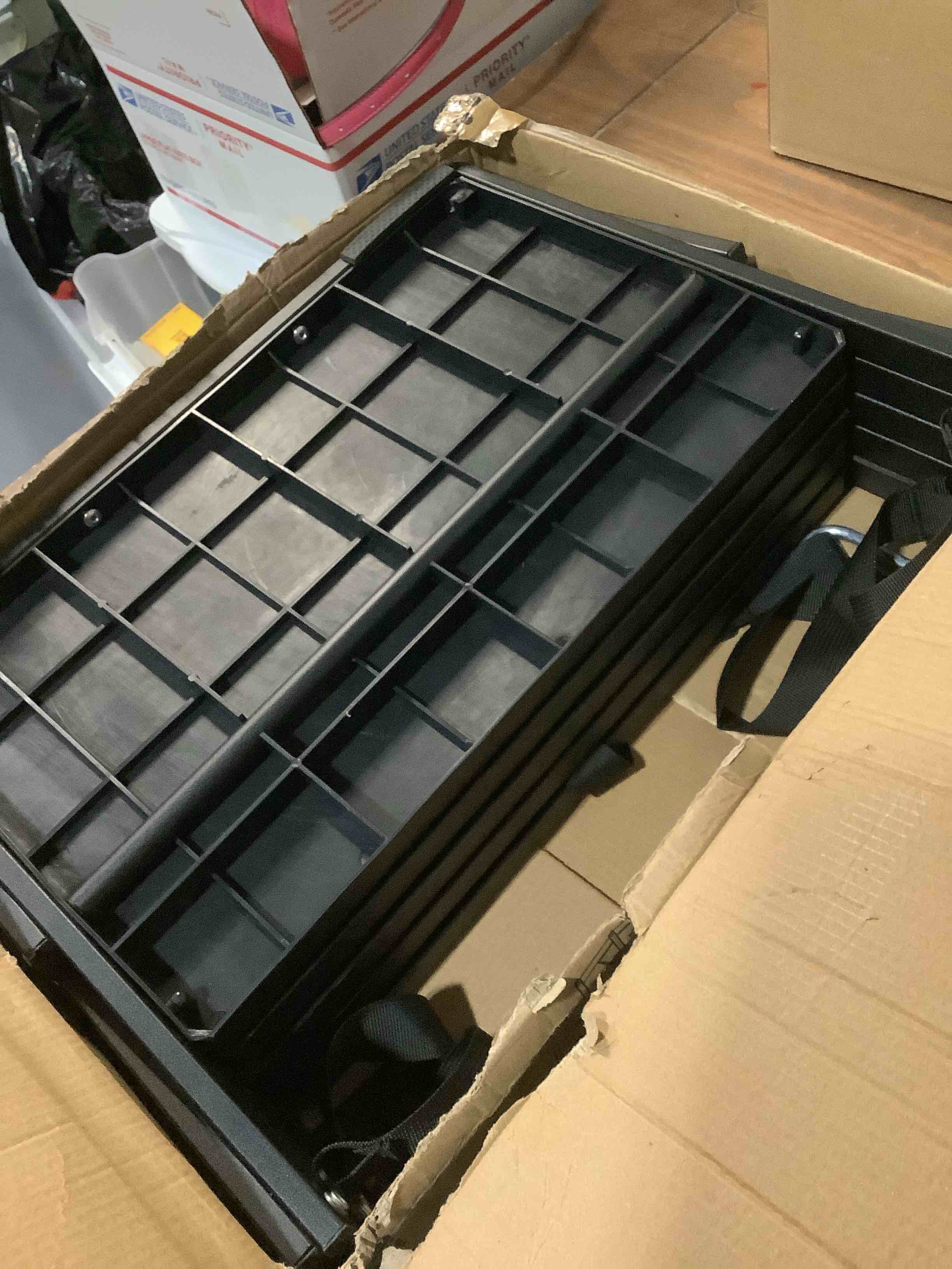 Condition photo showing Good Condition for Dog Stairs for Car, Dog Steps for Car with Upgraded Load-Bearing Capacity, Dogs Stairs for Large Dogs, Pet Steps, 5 Steps