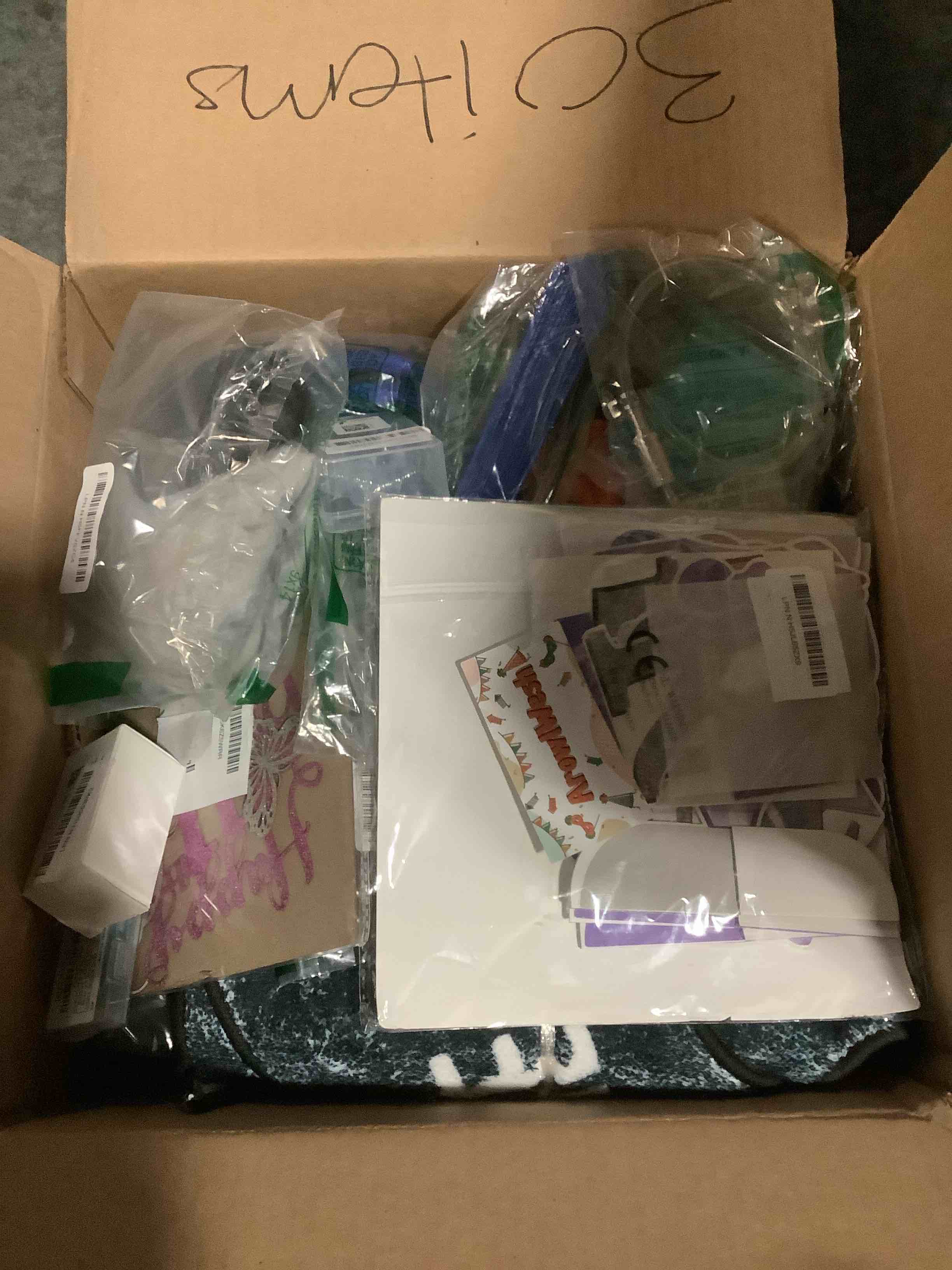 Condition photo showing Good Condition for MYSTERY BOX 30 items