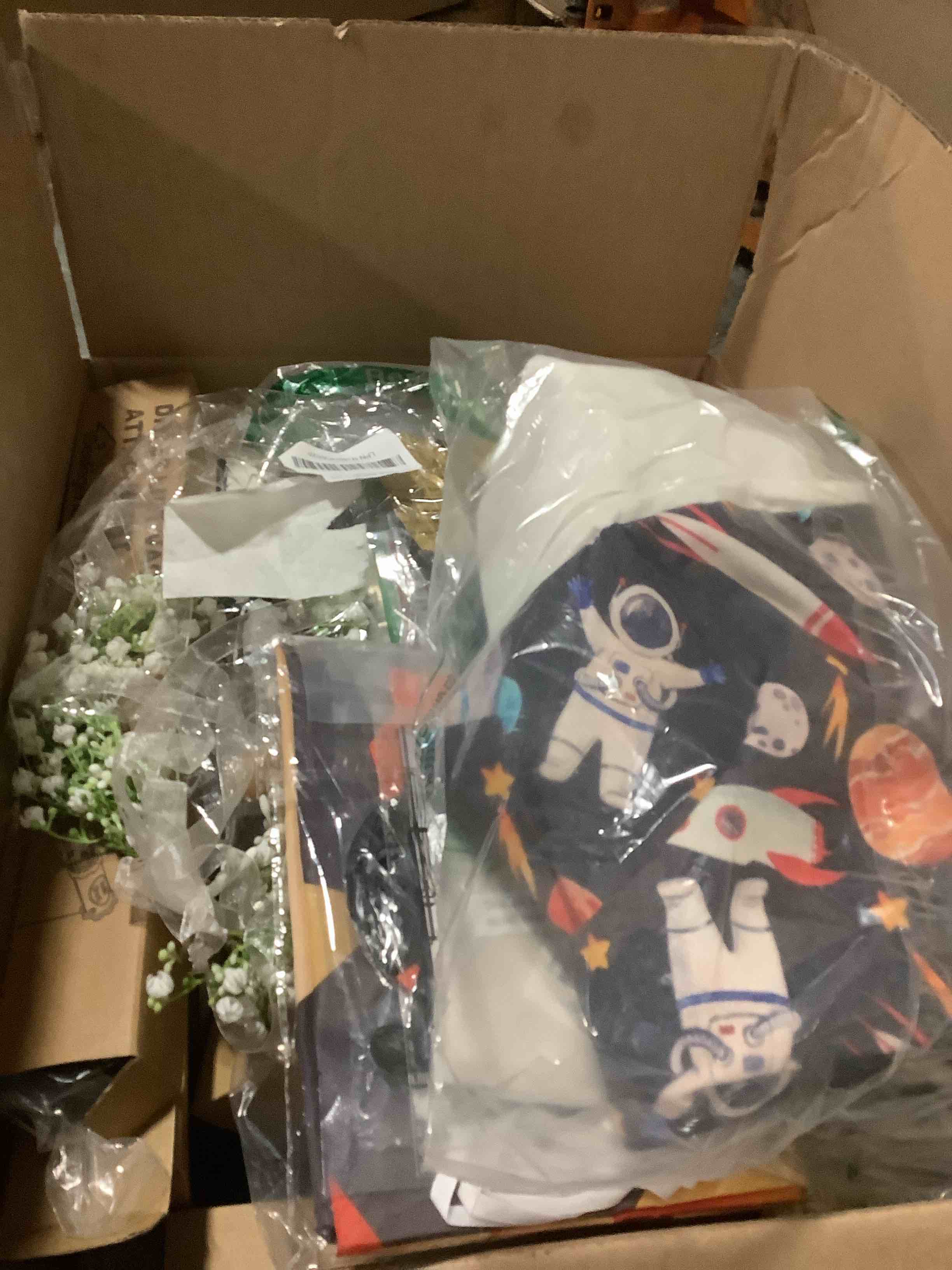 Condition photo showing Good Condition for MYSTERY BOX  25 items