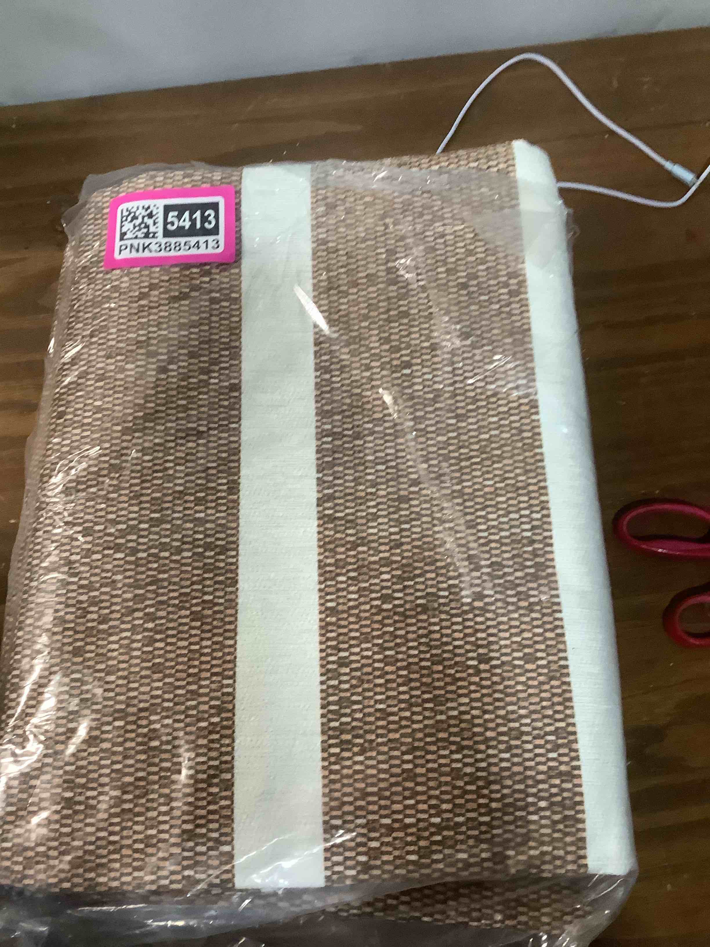 Condition photo showing Good Condition for Outdoor Patio Rug, Outside Rectangular Carpet, Moroccan Geometric Rugs, Washable Large Indoor Outdoor Rug Mats for RV, Picnic, Backyard, Deck, Balcony, Porch, Beach 5'x8' Light Khaki 5 x 8 Feet