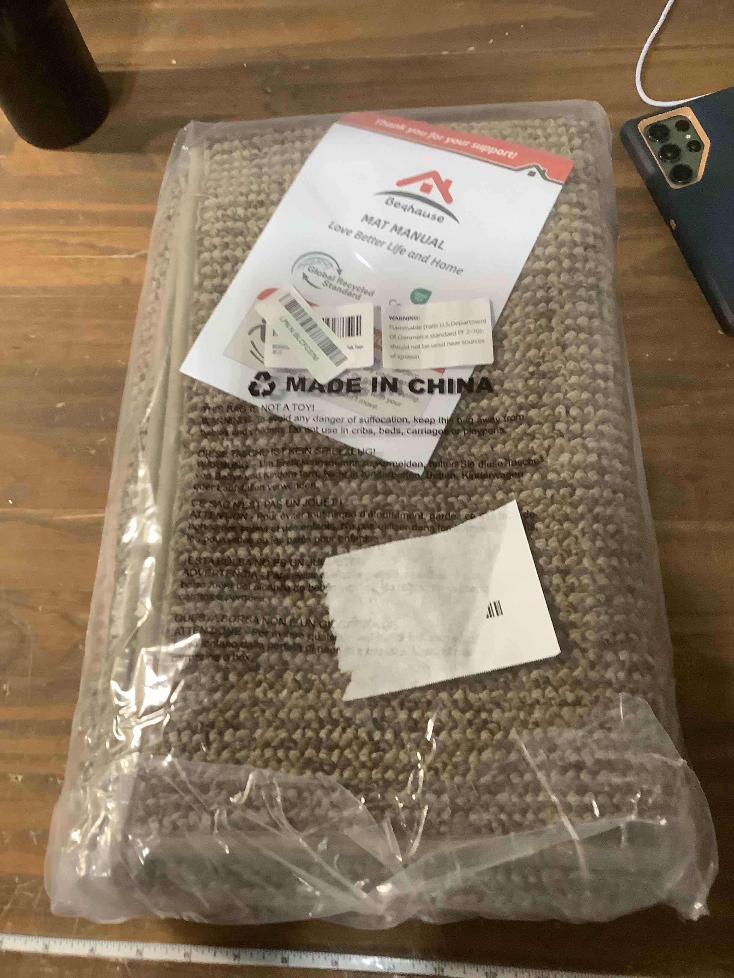 Condition photo showing Good Condition for BEQHAUSE Kitchen Rugs 32"x48", Non-Slip Kitchen Mats for Floor, Super Absorbent and Stain Resistant Kitchen Rugs, Machine Washable Rugs for Kitchen, Hallway, Laundry & Sink, Taupe 32" x 48" (Rectangular) Taupe