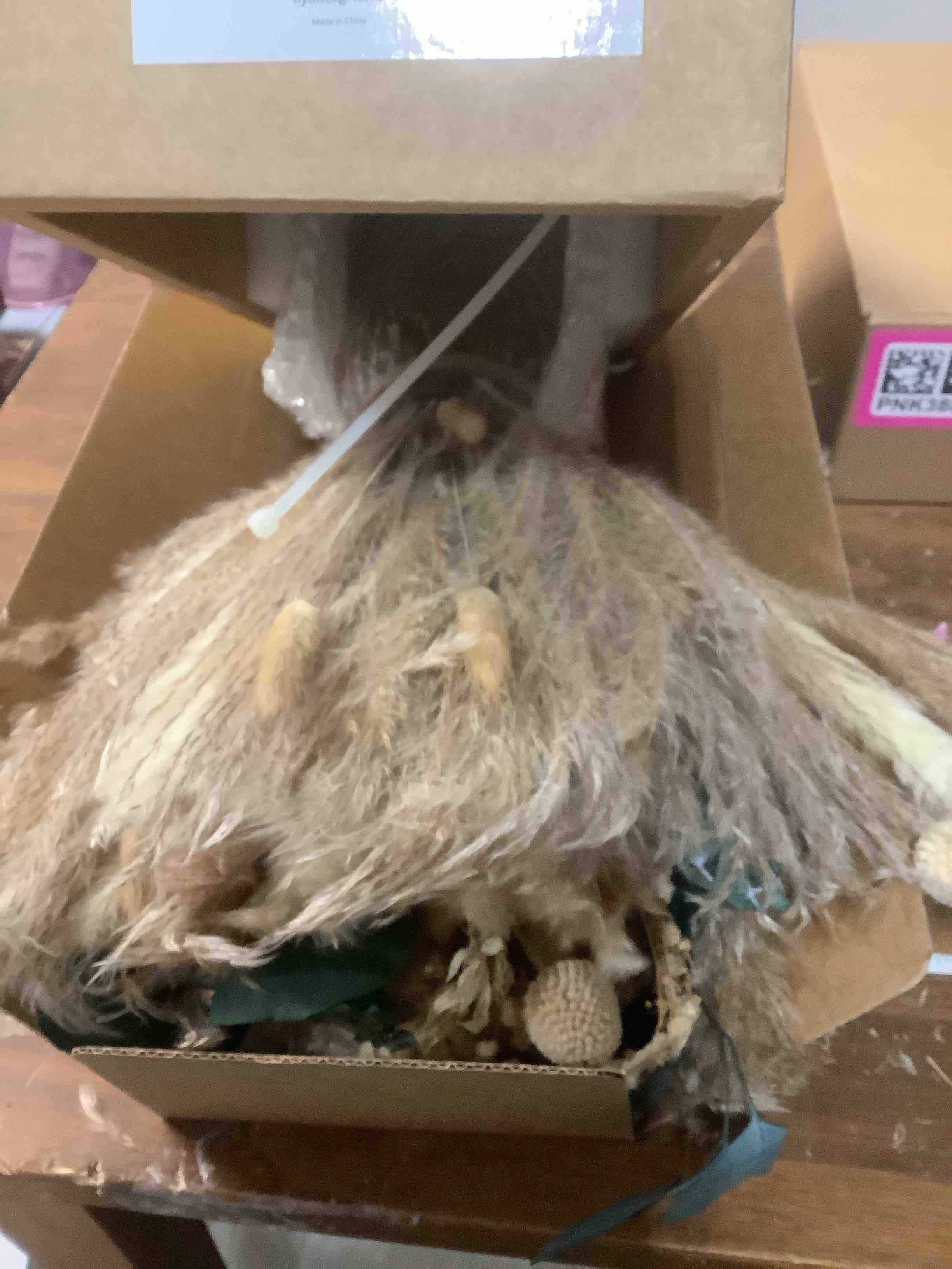 Condition photo showing Good Condition for 100pcs Artificial Flowers Arrangement With Vase Included, Dining Table Centerpiece Decorations, Fake Flowers in Vase, Dried Pampas Grass Floral Centerpieces, Coffee Table Decor, Centro de Mesa pampas bouquet in vase