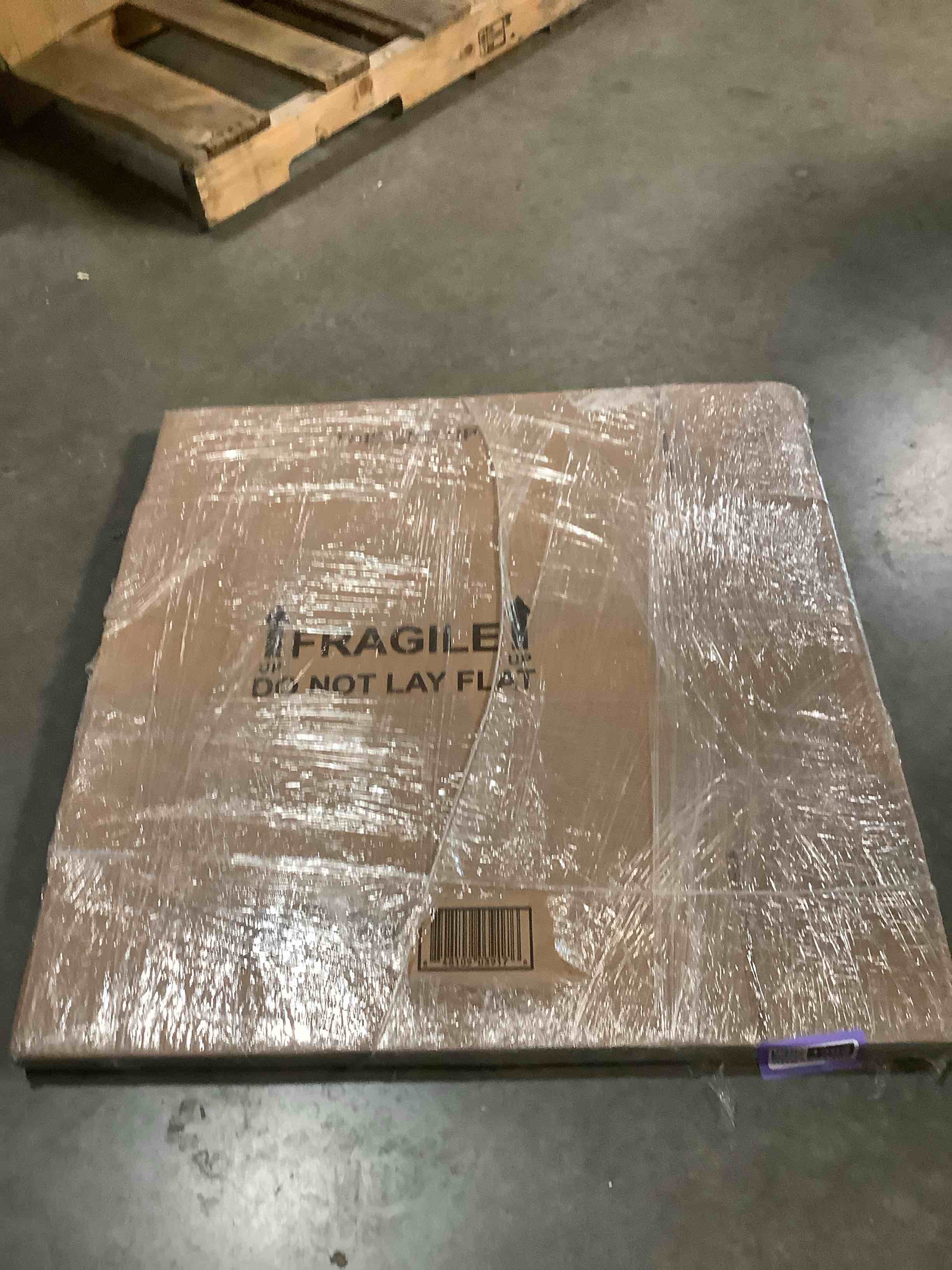 Condition photo showing Good Condition for  SIMILAR 26 x 6 x 16 boxes 5 pack Aviditi 24166 Flat Corrugated Cardboard Box 24" L x 16" W x 6" H, Kraft, For Shipping, Packing and Moving (Pack of 20)