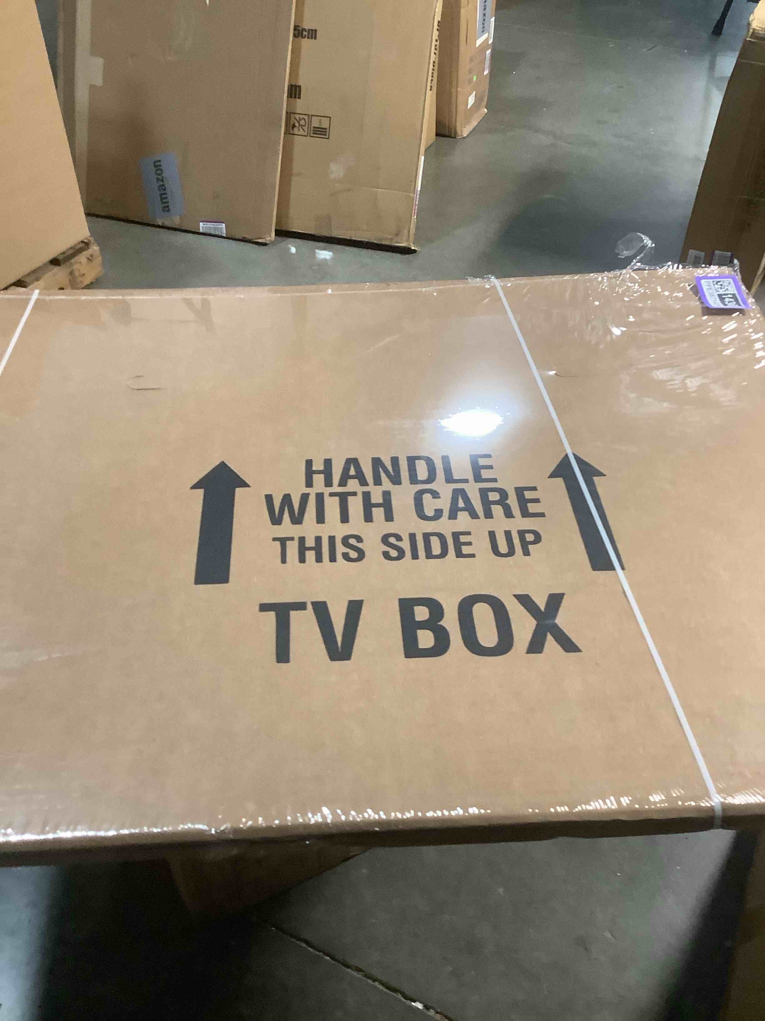 Condition photo showing Good Condition for SIMILAR 29” height uBoxes TV Moving Box (TV Moving Box - 1 Pack)
