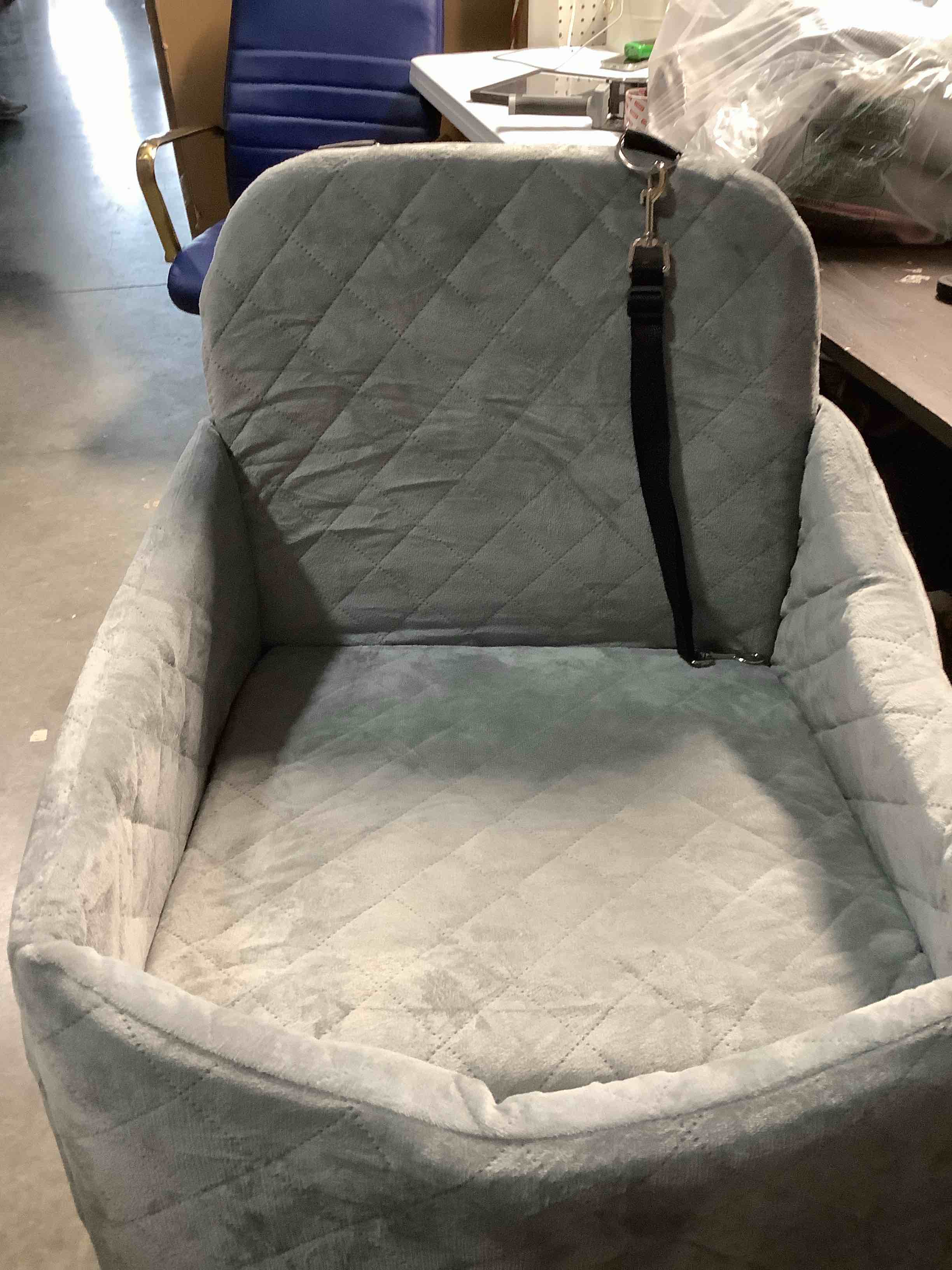Condition photo showing Good Condition for Dog Car Seats for Small Dogs, FurFrolic Memory Foam Dog Booster Seat for Small/Medium Dogs up to 35 lbs, Travel Pet Car Seat with Washable Detachable Cover, Storage Pockets, 2 Safety Belts (Gray)