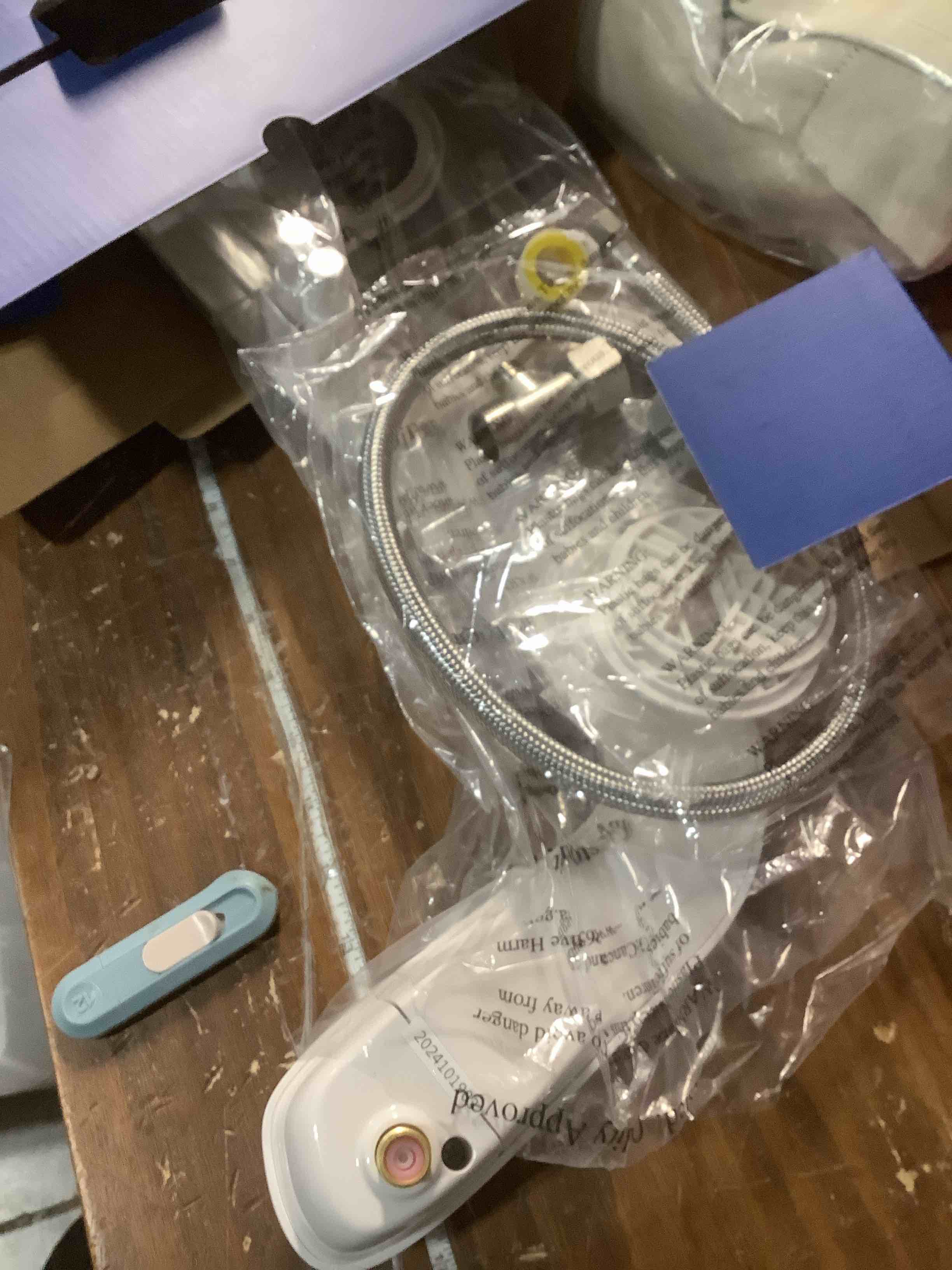 Condition photo showing Good Condition for Bio Bidet SlimEdge Bidet Attachment for Toilet, Non Electric, Dual Nozzles for Front and Rear Cold Water Wash, Adjustable Water Pressure, White 1 Pack