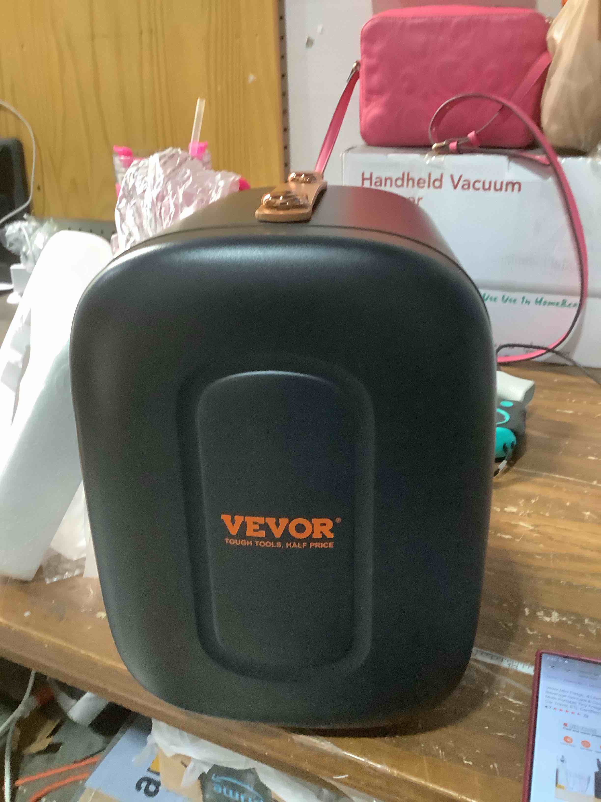 Condition photo showing New/Like New for vevor mini fridge 4l 6 can small refrigerator