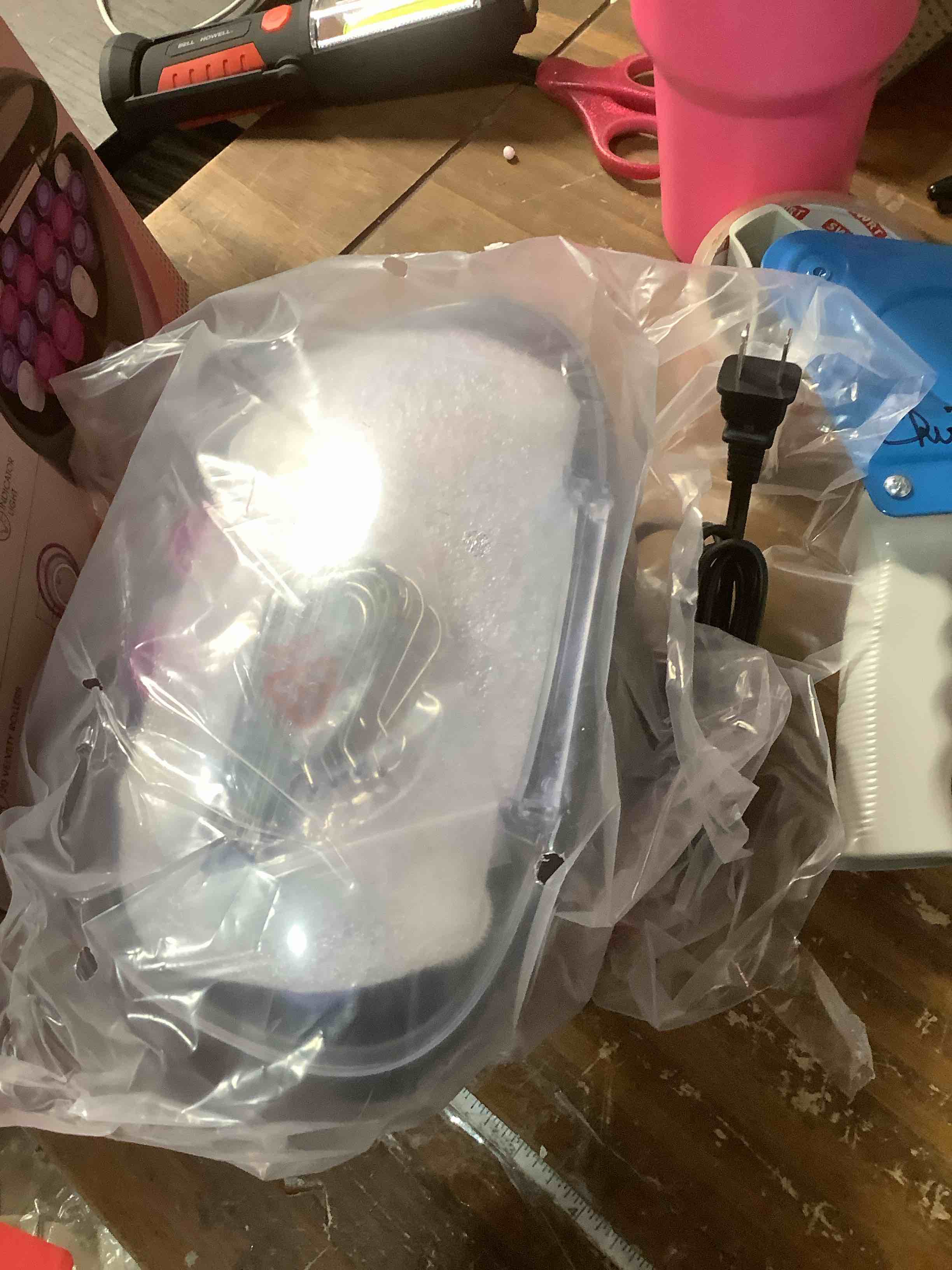 Condition photo showing Good Condition for Remington Ionic Conditioning Hair Setter, 20 Velvet Hair Rollers, 6 Large (1¼”), 10 Medium (1"), 4 Small (¾”), Blowout Style Hair Curlers