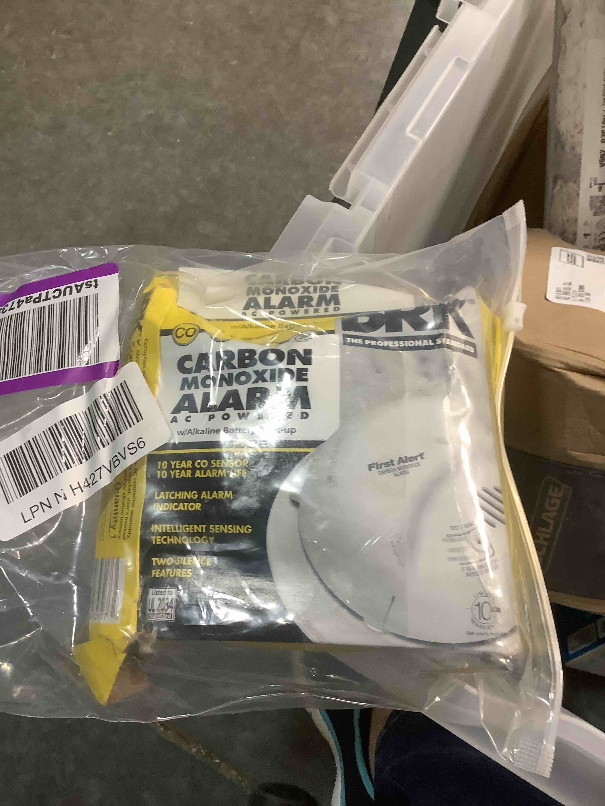 Condition photo showing Good Condition for First Alert BRK Carbon Monoxide Detector, Hardwired Alarm with Battery Backup, CO5120BN, White White 1 pack Detector