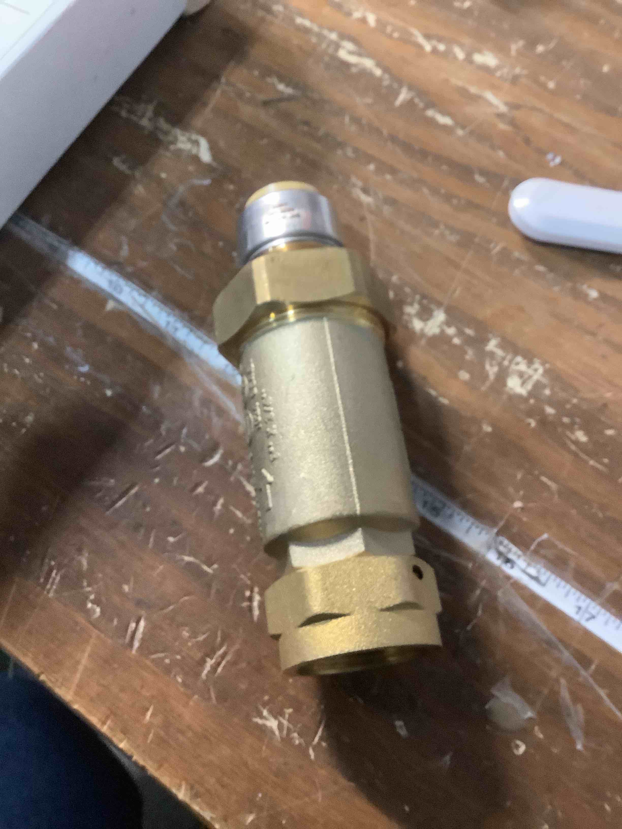 Condition photo showing Good Condition for Cash Acme BF5 Dual Check Valve, 1 x 3/4 Inch Push to Connect, Compatible with SharkBite, BF5M0134SB