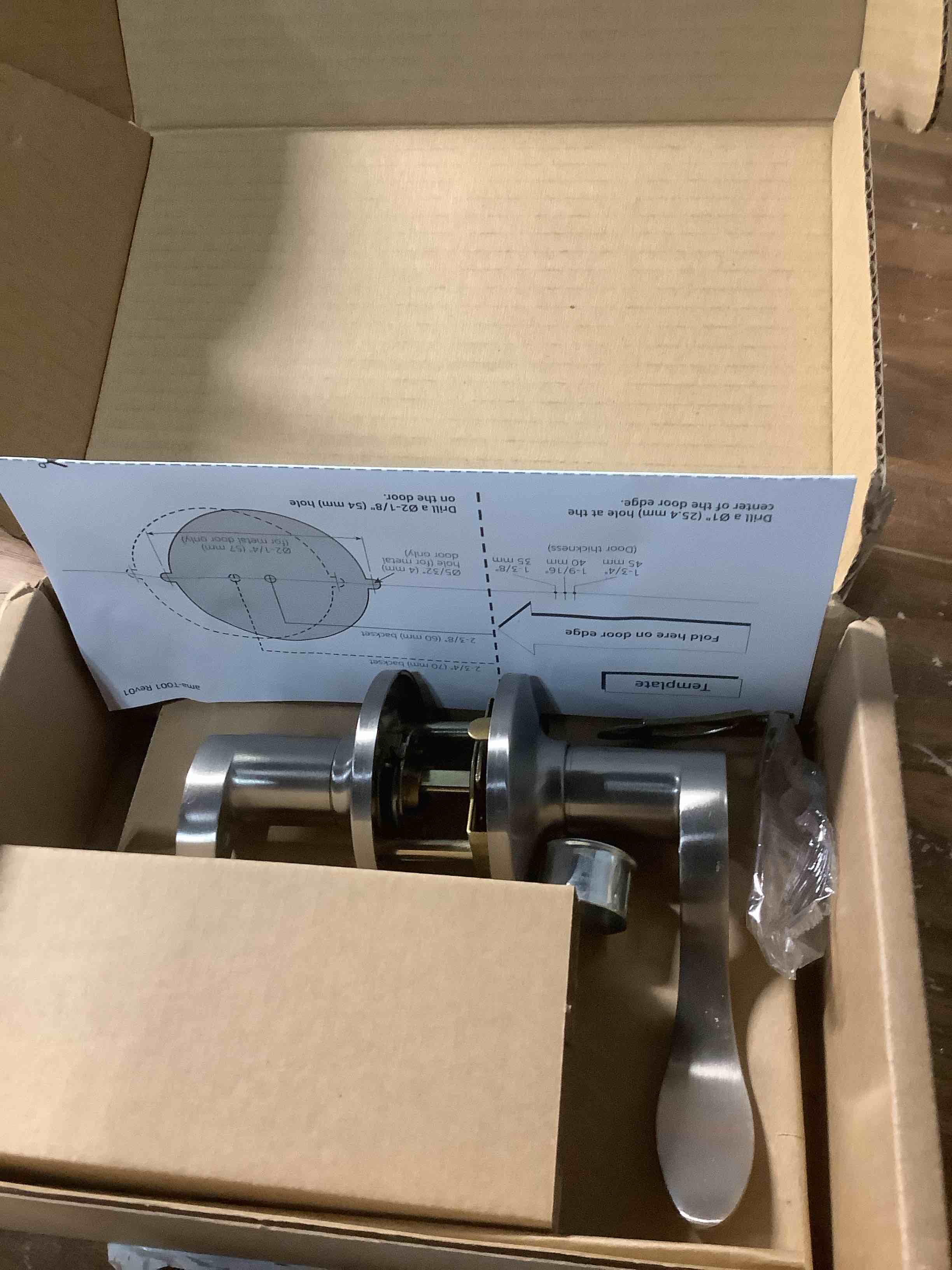 Condition photo showing Good Condition for SIMILAR AMAZON BASICBGOBEKOR 1 Pack Passage Lever Door Handles Satin Nickel Door Levers for Closet Door Lock Keyless Interior Door Handle with Lock Wave Lever