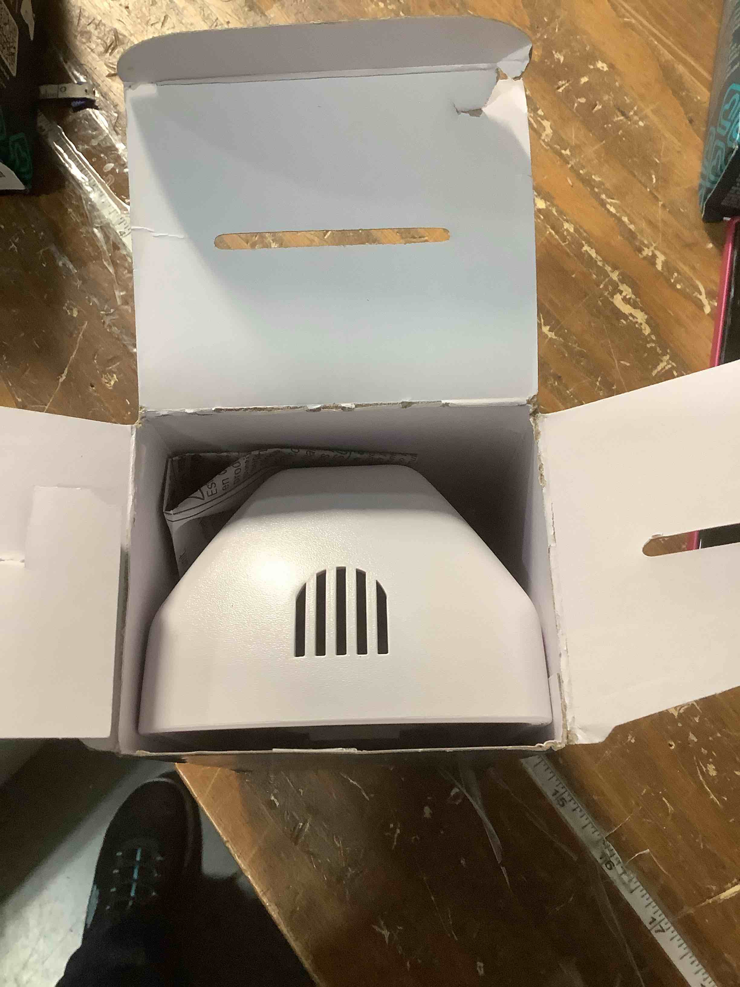 Condition photo showing Good Condition for Safety 1st Outlet Electrical Cover & Cord Shortner