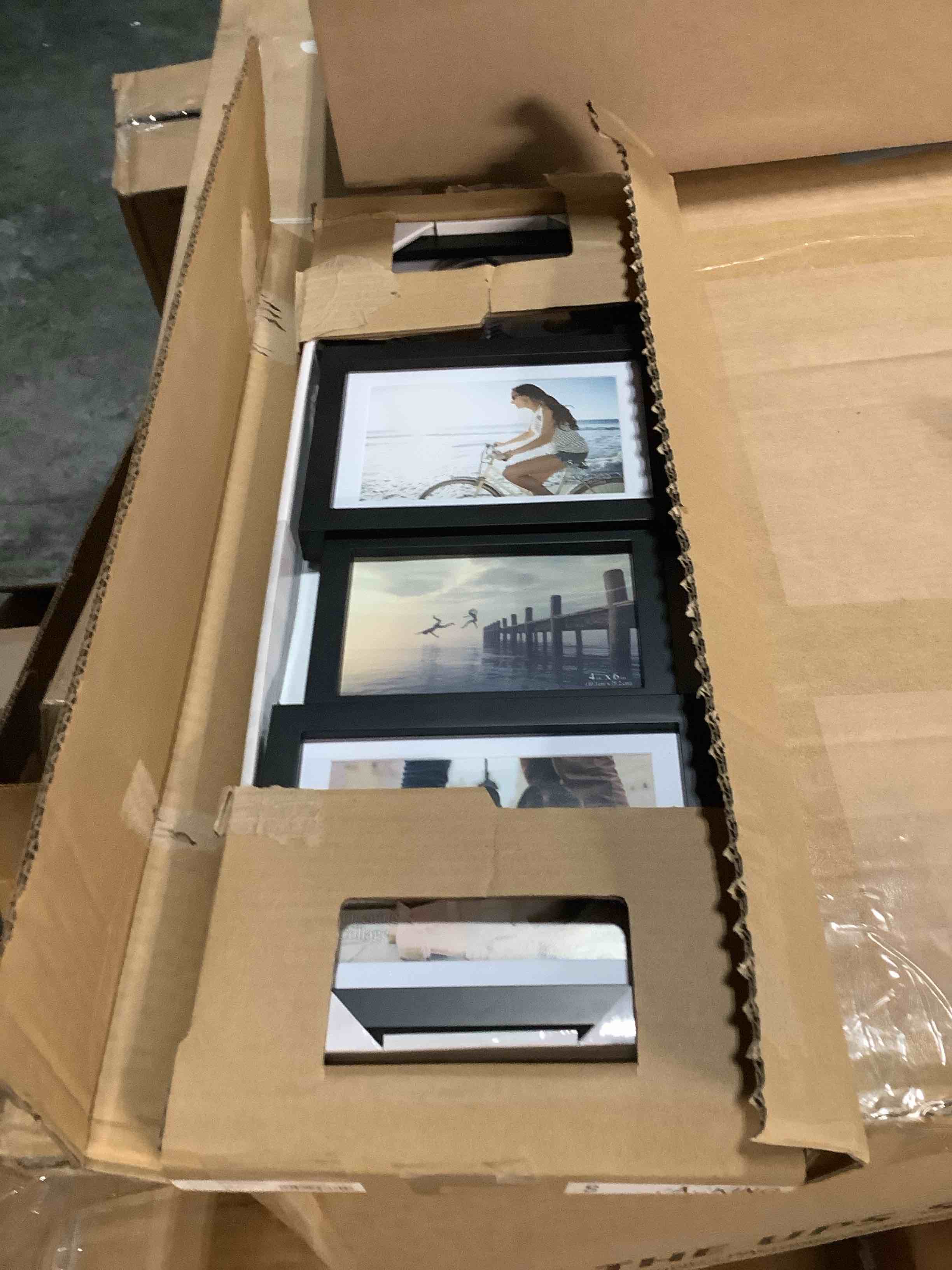 Condition photo showing Good Condition for Malden International Designs 8306-40 Collage Picture Frame, 4 Option, 2-4x6 & 2-5x7, Black