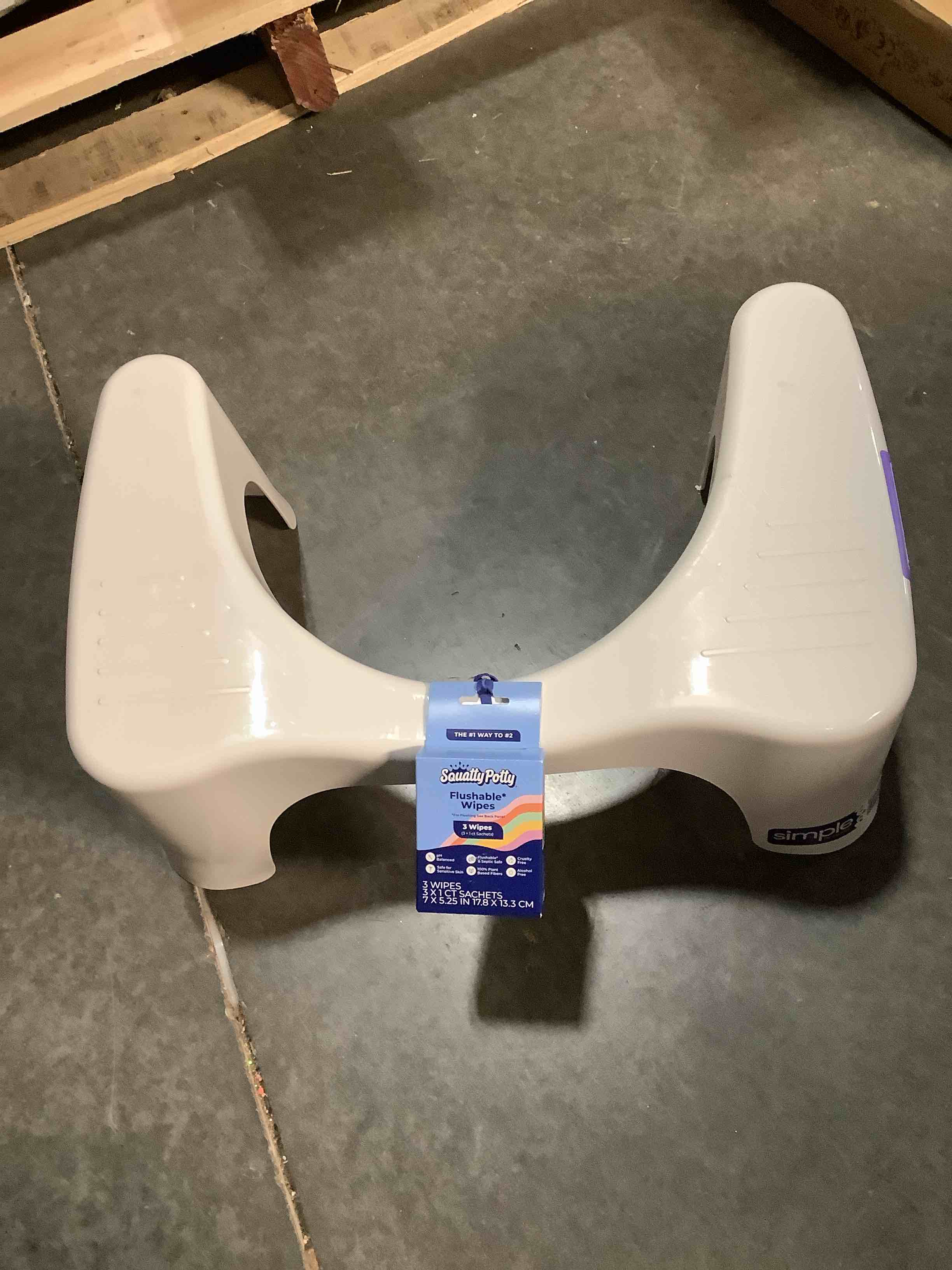 Condition photo showing Good Condition for Squatty Potty Simple Curve Bathroom Toilet Stool 7" White