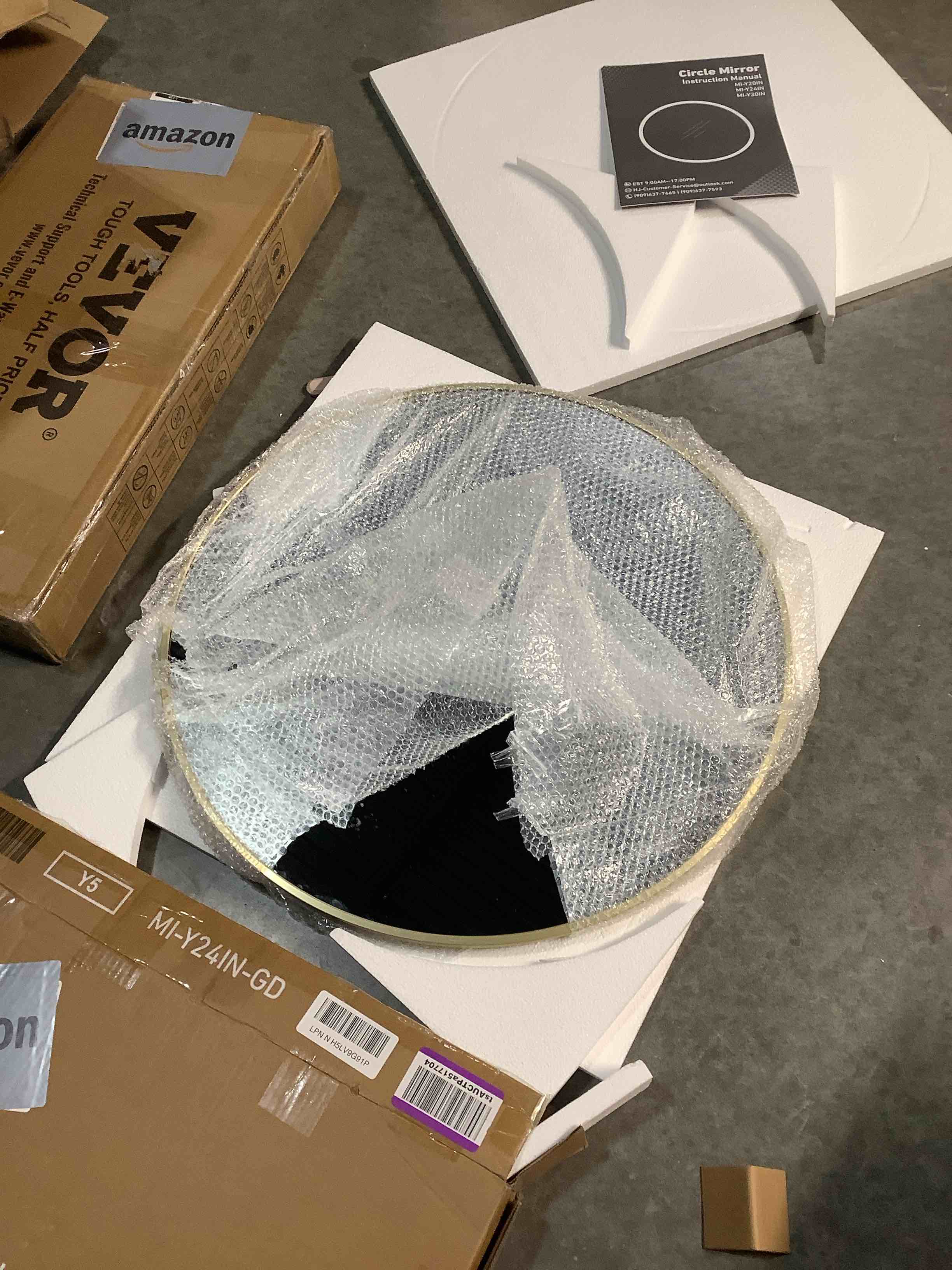 Condition photo showing Good Condition for DUMOS Gold Circle Mirror for Wall 24.02 inch, Bathroom Round Mirror for Over Sink, Bathroom, Entryway, Bedroom, Vanity Gold-round 24"L x 24"W Round Mirror