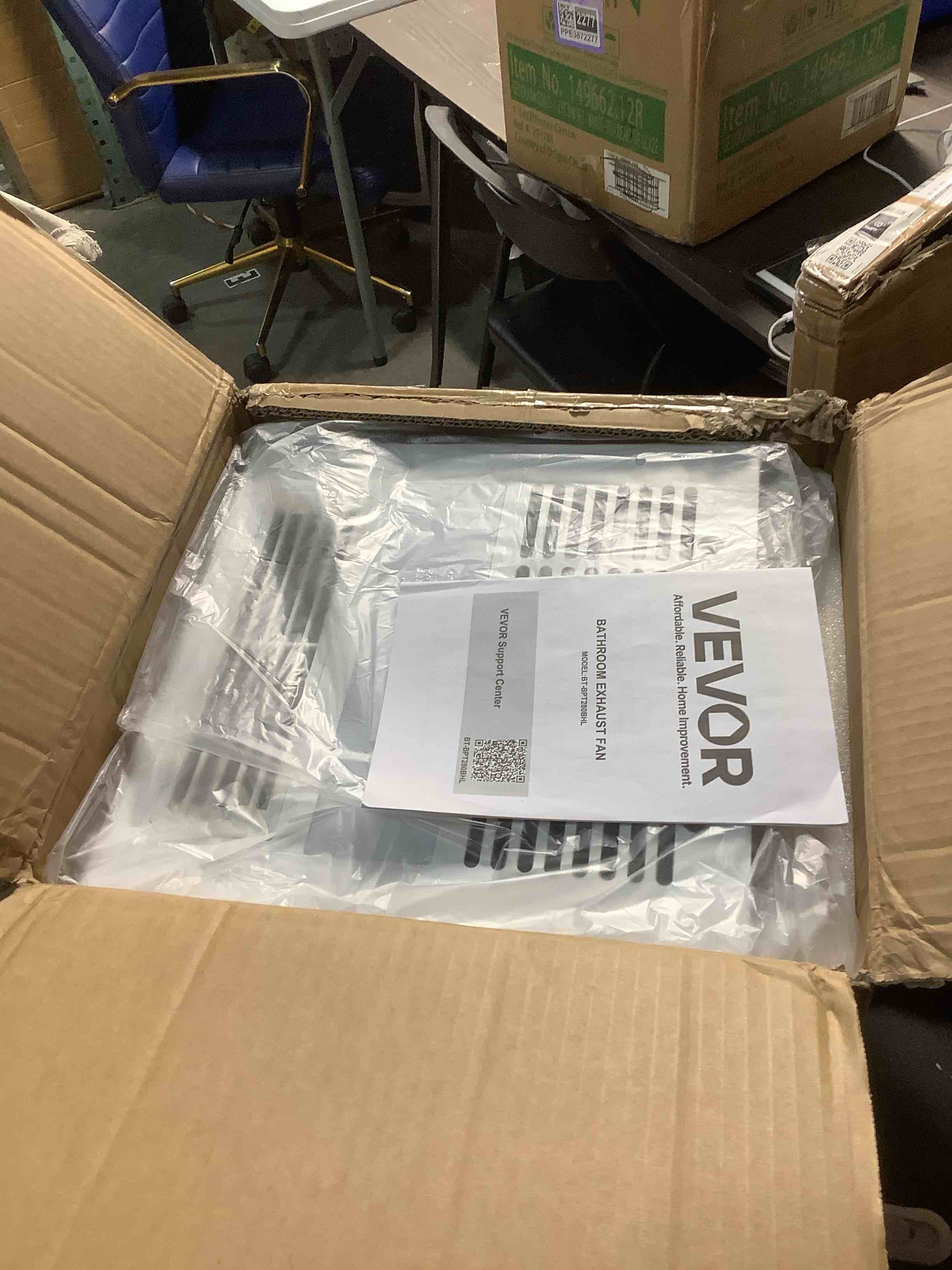 Condition photo showing Good Condition for VEVOR Bathroom Exhaust Fan with Light and Heater, 80-90-110 CFM 1500W Bathroom Vent, 1.5 Sones Low-Noise, Premium DC Motor Ceiling Fan for Laundry Room, Storage Room, Home Ventilation, White