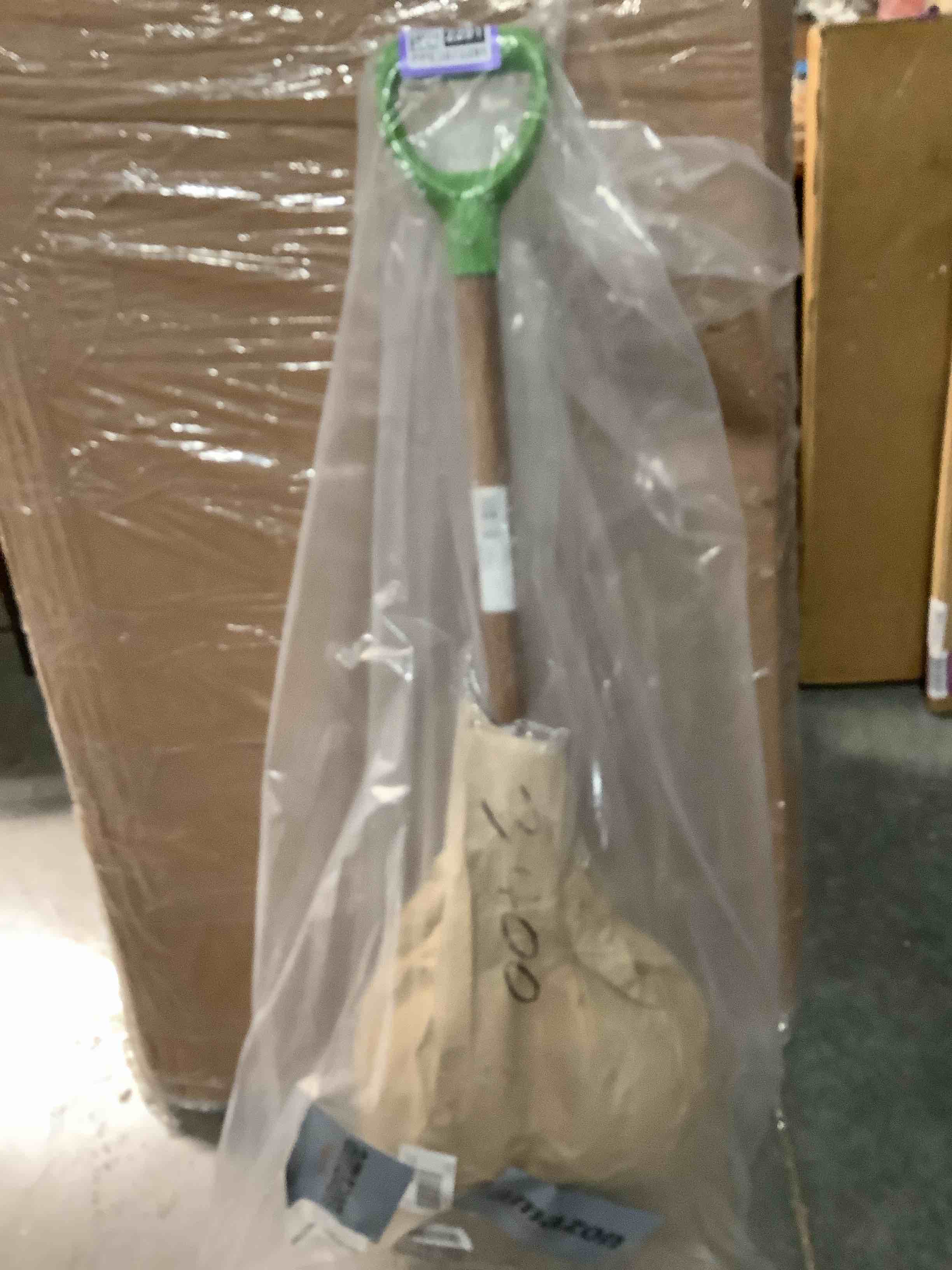 Condition photo showing Good Condition for AMES 46-Inch Poly Scoop with Hardwood Handle and Ergonomic D-Grip, Ideal for Garden Care, Landscaping, Moving Shavings or Grain, Farming Tasks, and Heavy-Duty Yard Work