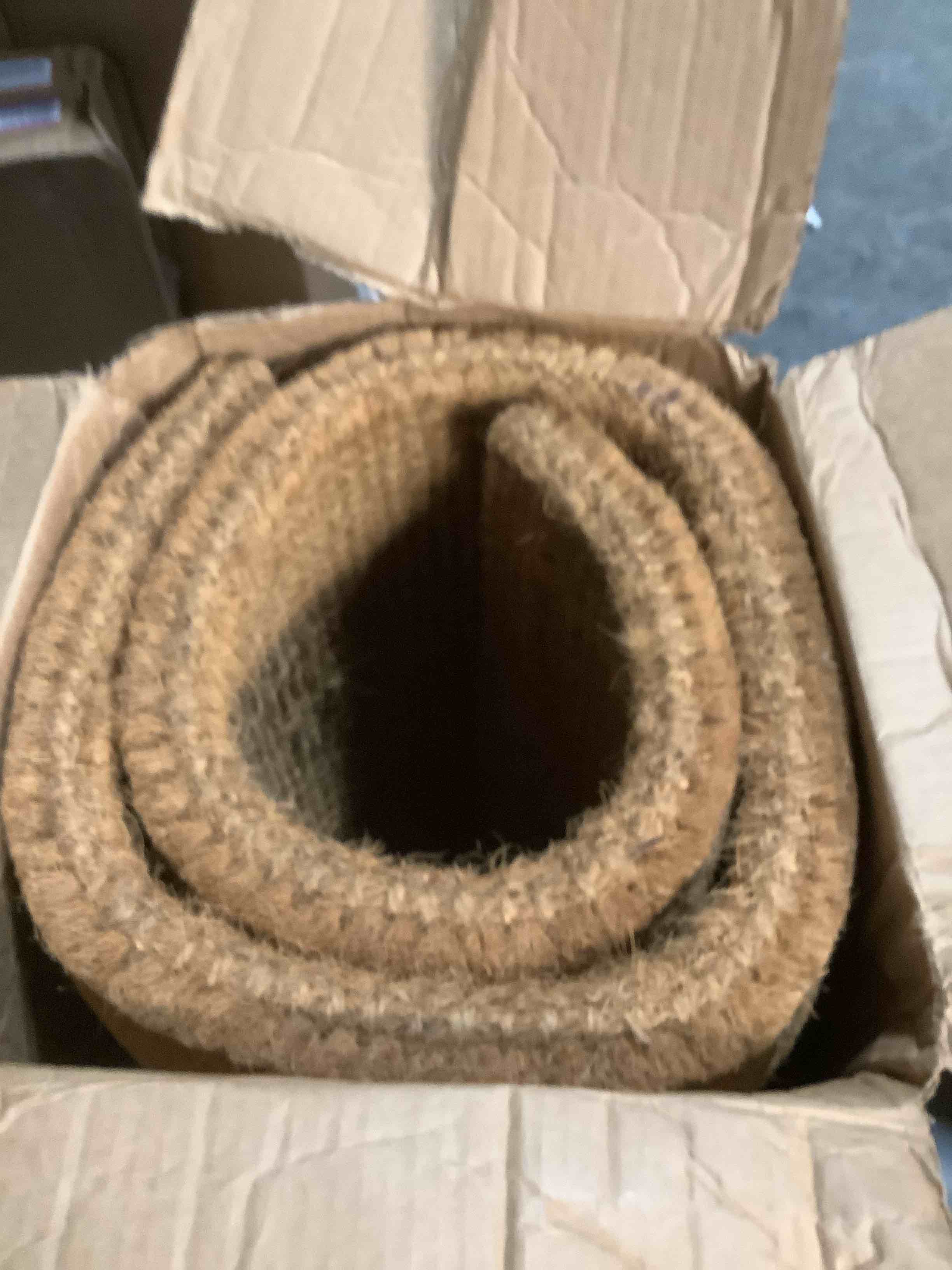 Condition photo showing Good Condition for Calloway Mills 180073672B Garbo Monogram Doormat, Extra-Thick 3' x 6' x 1.50" (Letter B), Natural/Black Letter B 3' x 6' (Rectangular)