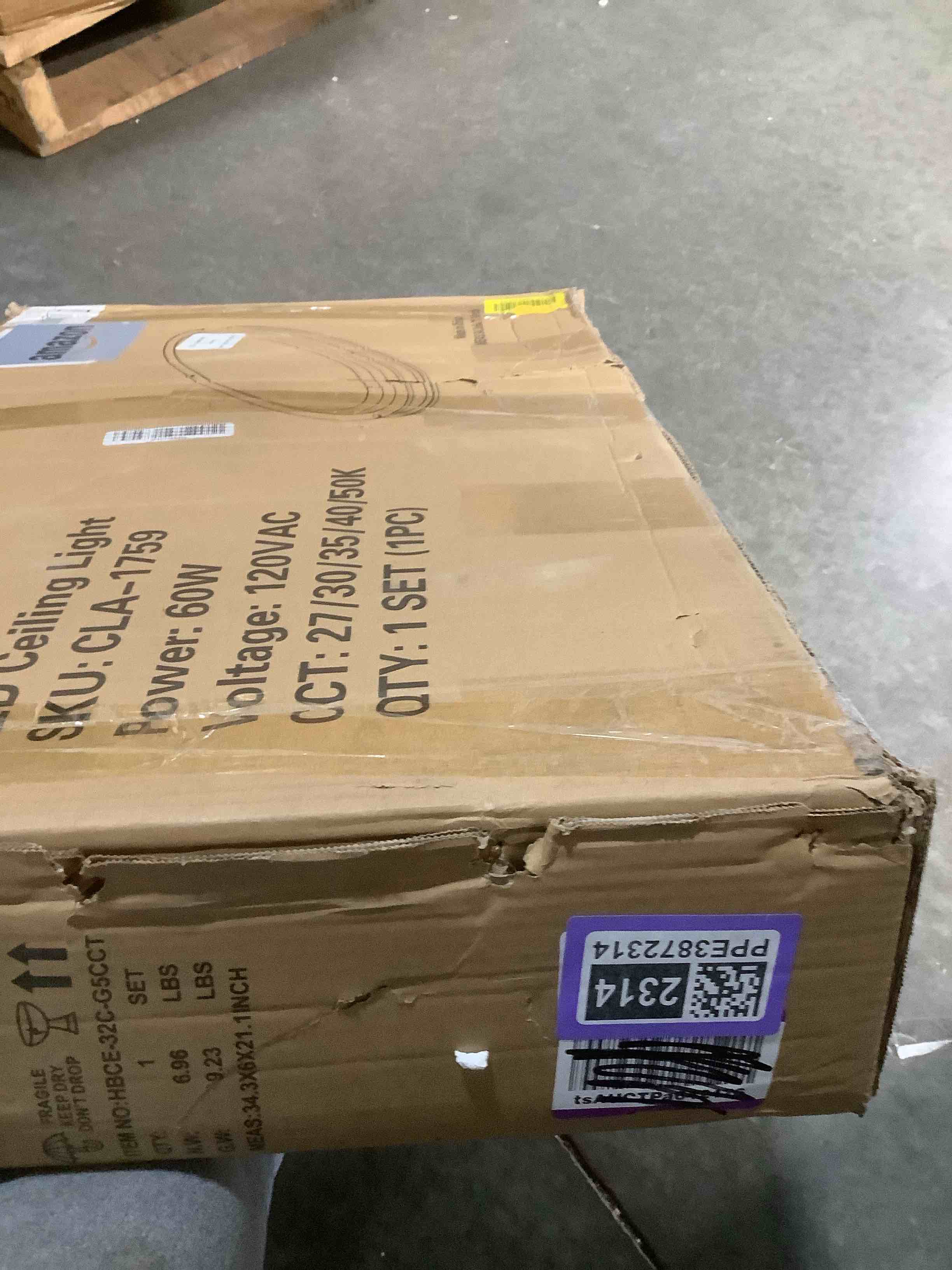 Condition photo showing Good Condition for hykolity 32 Inch Oval LED Ceiling Light, 60W, 4000LM, 2700K/3000K/3500K/4000K/5000K Adjustable, Gold Finish Dimmable Flushmount Ceiling Light for Bedroom, Living Room 32 inch Gold