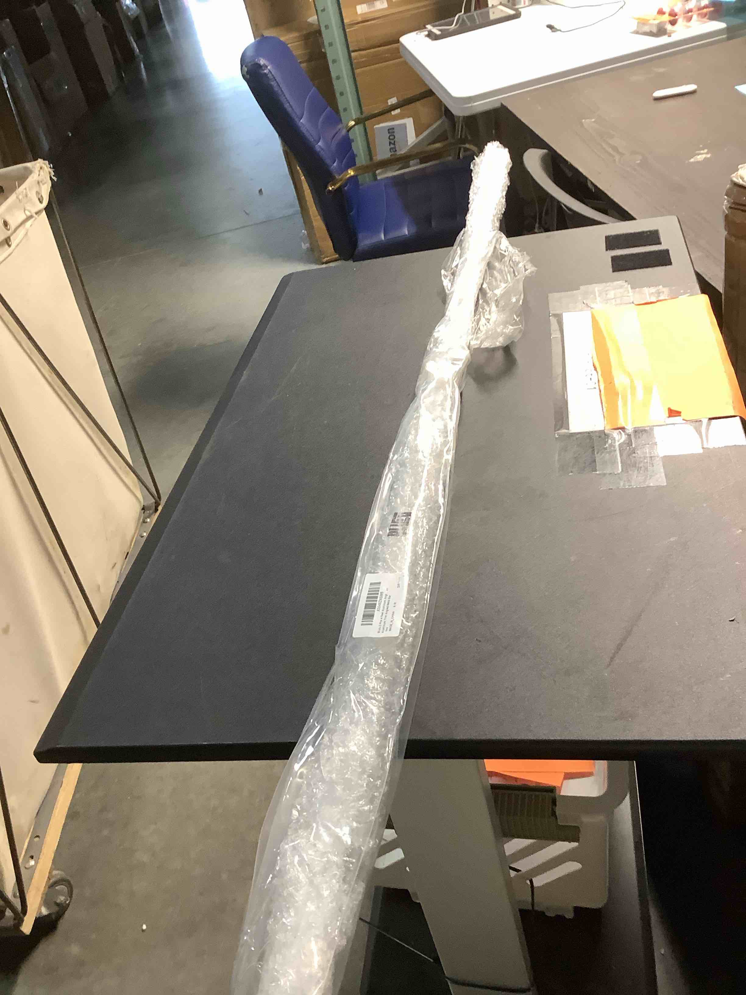 Condition photo showing Good Condition for Blulu 2 Pcs Aluminum Angle Stock 48" Long x 3/5" Wide x 1/16" Thick, Aluminum Angle Iron Trim Angled Metal Bar