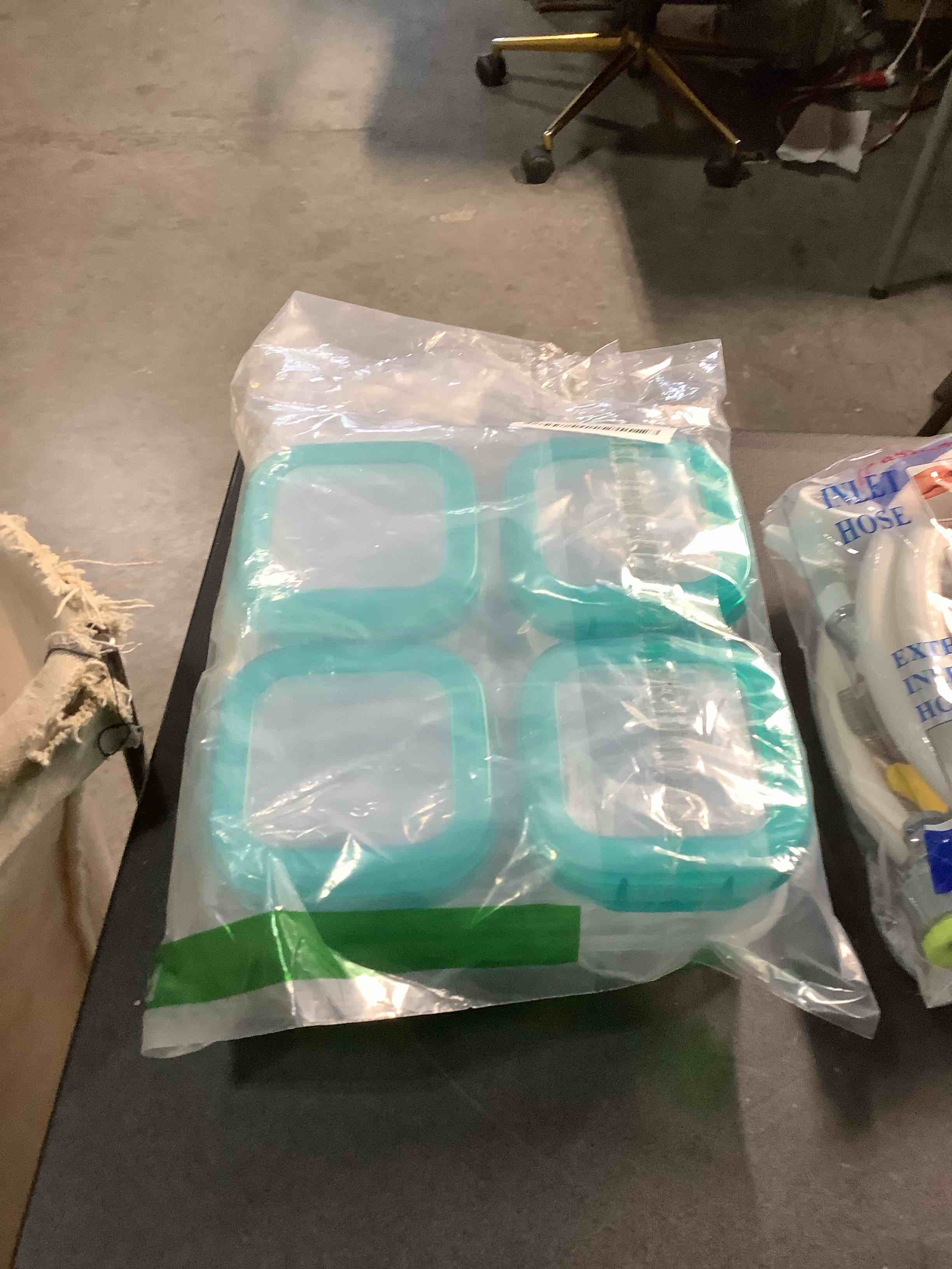 Condition photo showing Good Condition for OXO Tot Silicone Baby Food Storage Container, Set of Four, 4oz Containers