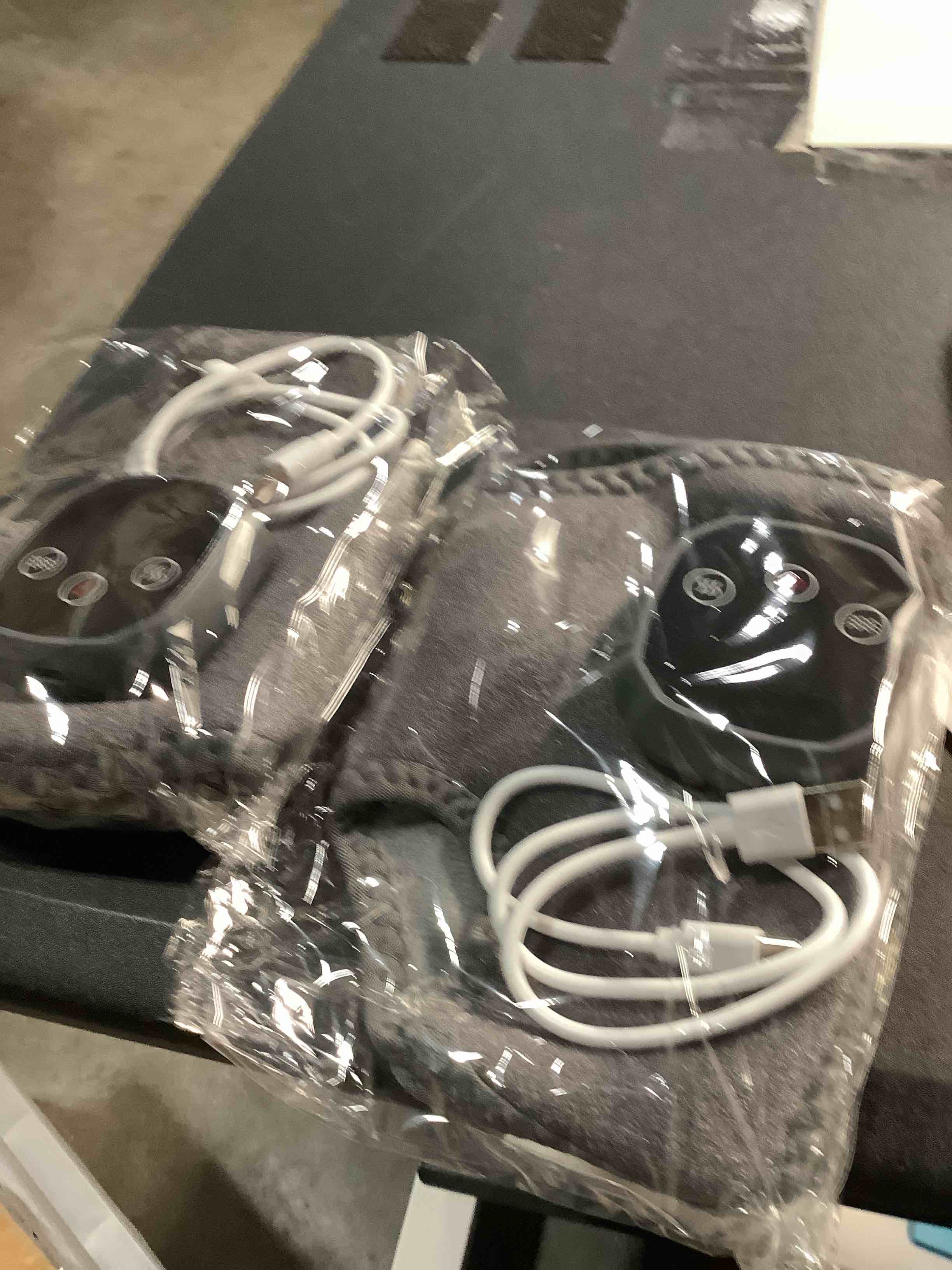 Condition photo showing Good Condition for YAZHI Foot Massager 2-in-1 Warming Wrap – Relax & Renew Foot & Ankle Massager with 3 Modes & 4 Heat Levels, Portable for Home or Travel 2pack 2pcs