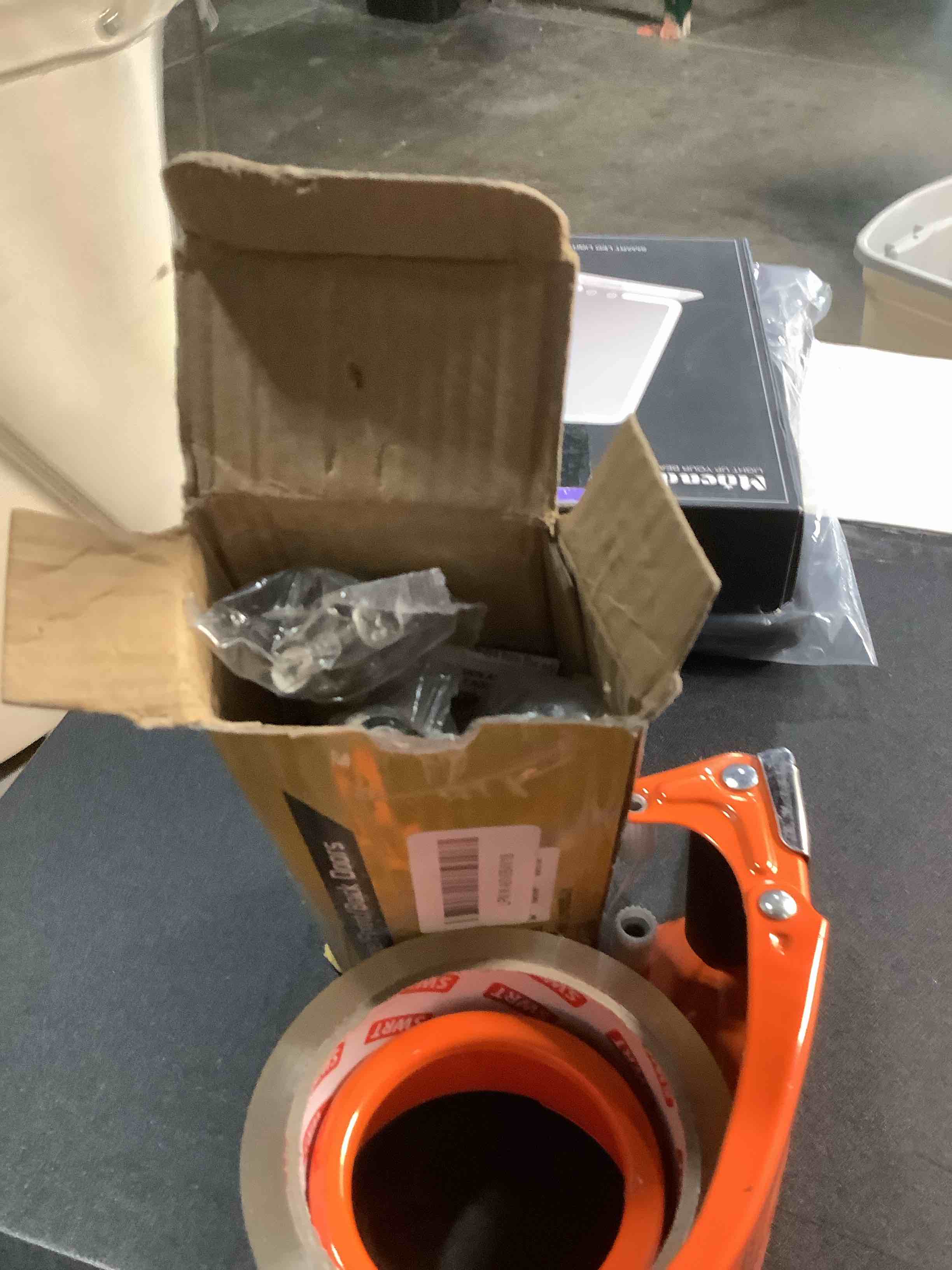 Condition photo showing Good Condition for 3 Pack Self Closing Door Hinges, 3.5 Inch Spring Loaded Door Hinges for Garage, Front, Back Door, Left/Right Hand, Adjustable Tension, 5/8'' Radius Corners, UL Listed, Brushed Nickel 3.5 inch 3 Pack