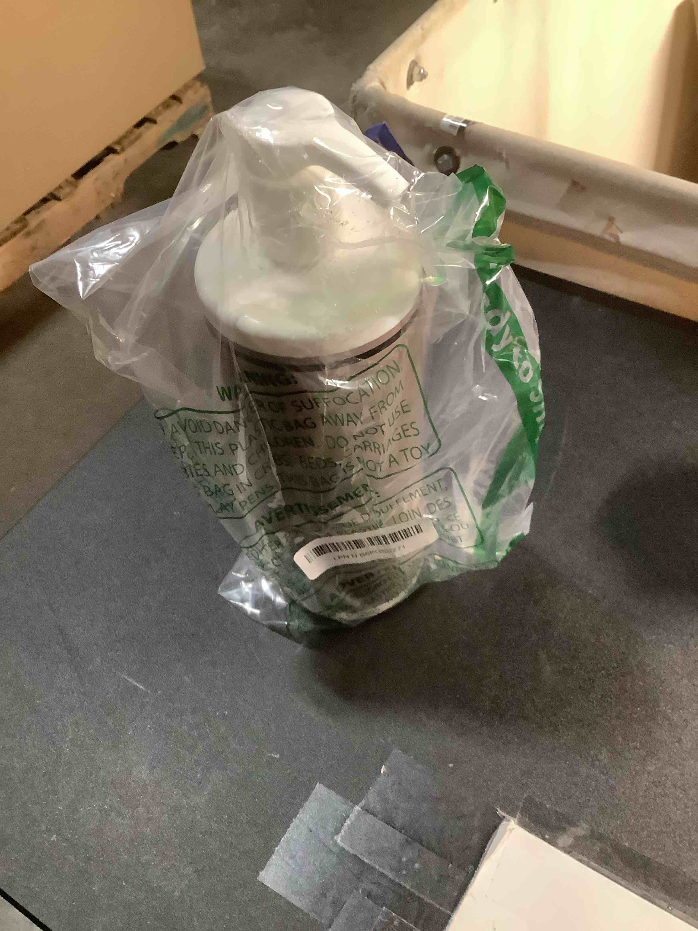 Condition photo showing Good Condition for ALURAM Coconut Water Daily Shampoo for Men and Women, Detoxifying Hydration and Volume for All Hair Types 33.8 Fl Oz (Pack of 1)