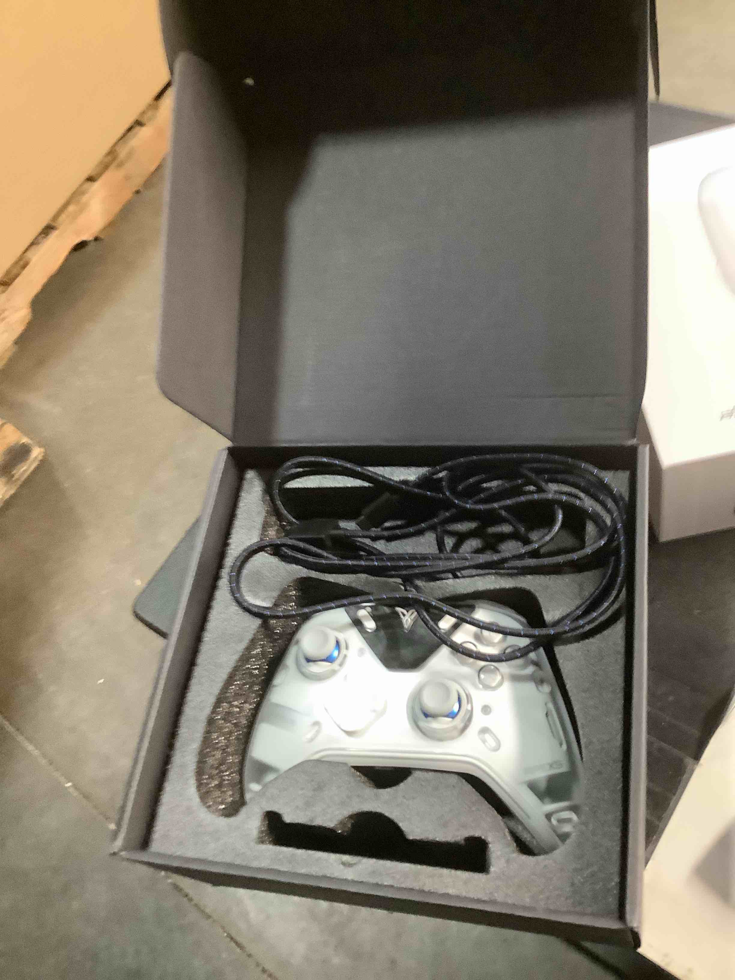 Condition photo showing Good Condition for FLYDIGI Apex 5 PC Controller, Forceflex Joystick 2.0, ForceAdapt Triggers, 3ms Ultra-Low Latency, RGB Light Bar, Full-Color LCD Display,1500mAh Battery PC/NS/Android/TV