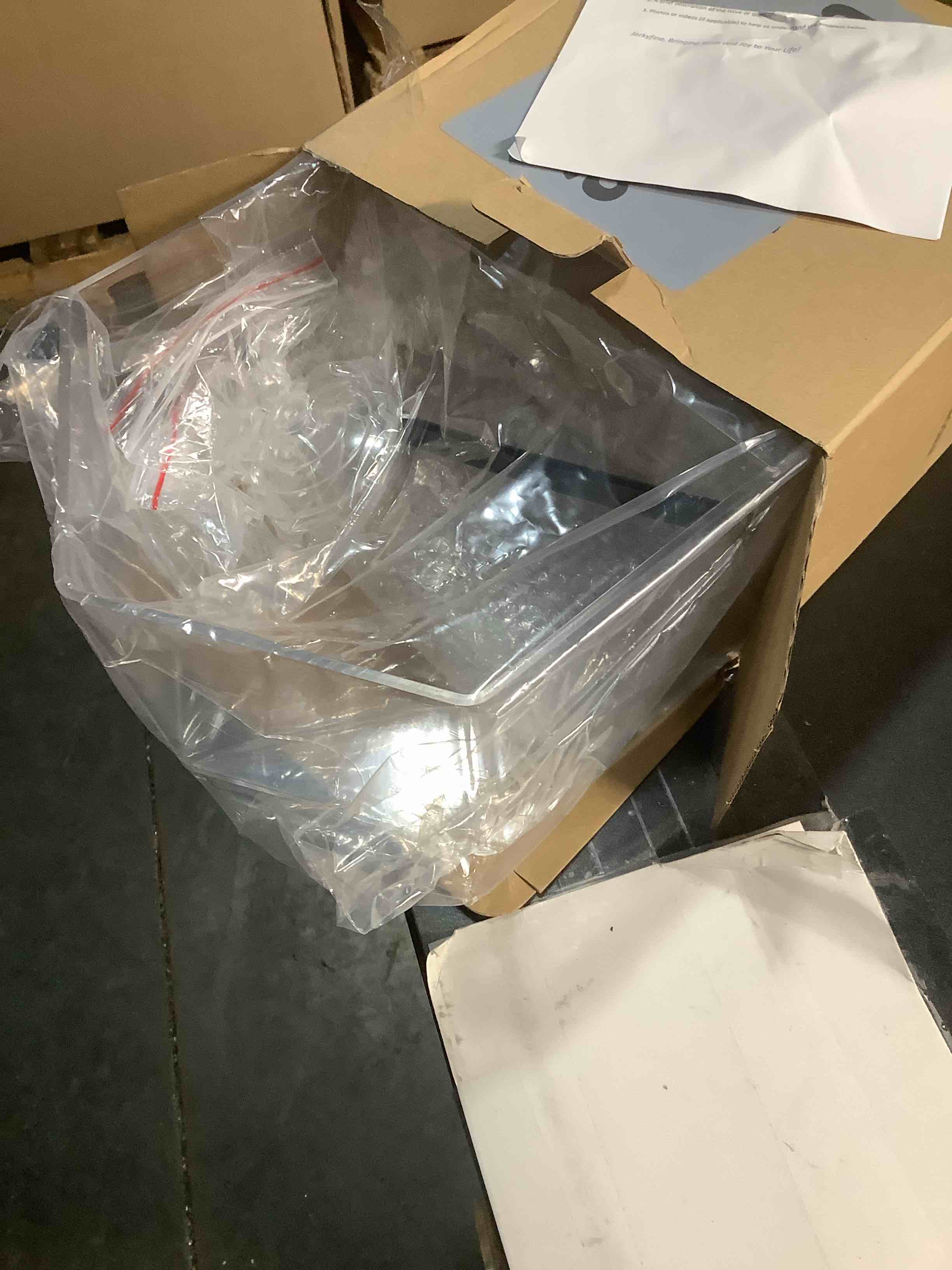 Condition photo showing Good Condition for Window Bird Feeder with 4 Extra Strong 2.36" Suction Cups - 4.4" Extra Deep Tray for Large Capacity, Clear Acrylic Bird Feeder for Outdoors, Removable Tray with Drain Holes, Gift for Parents House