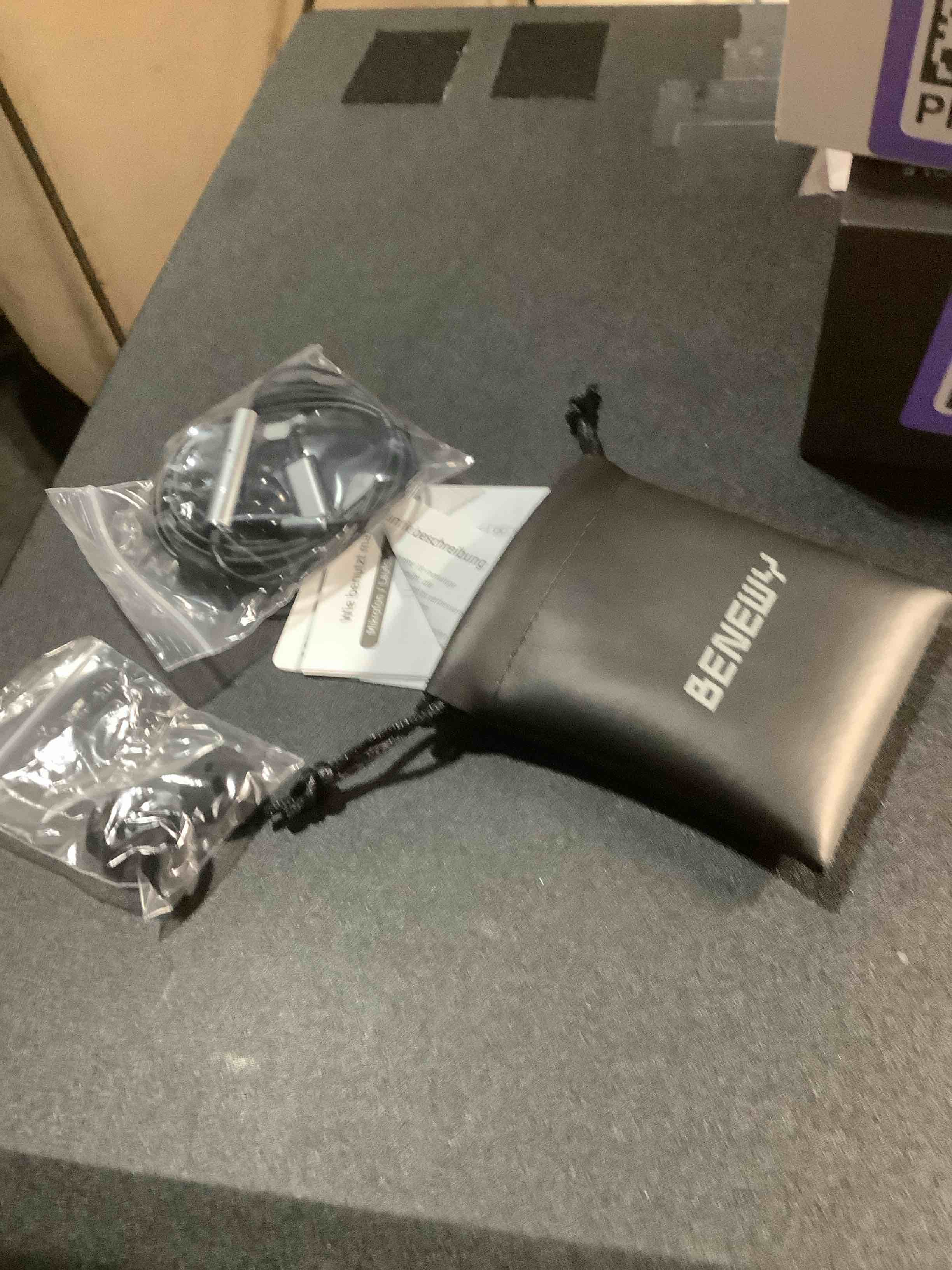 Condition photo showing Good Condition for USB C Headphones for Samsung Galaxy S24 S23 Ultra S22 S21 FE S20 A54 A53 USB C Earphones with Mic Volume Control Wired Earbuds USB Type C Headphones for iPhone 16 15 Pro Max Plus iPad Pro Pixel 8 7 6a Black