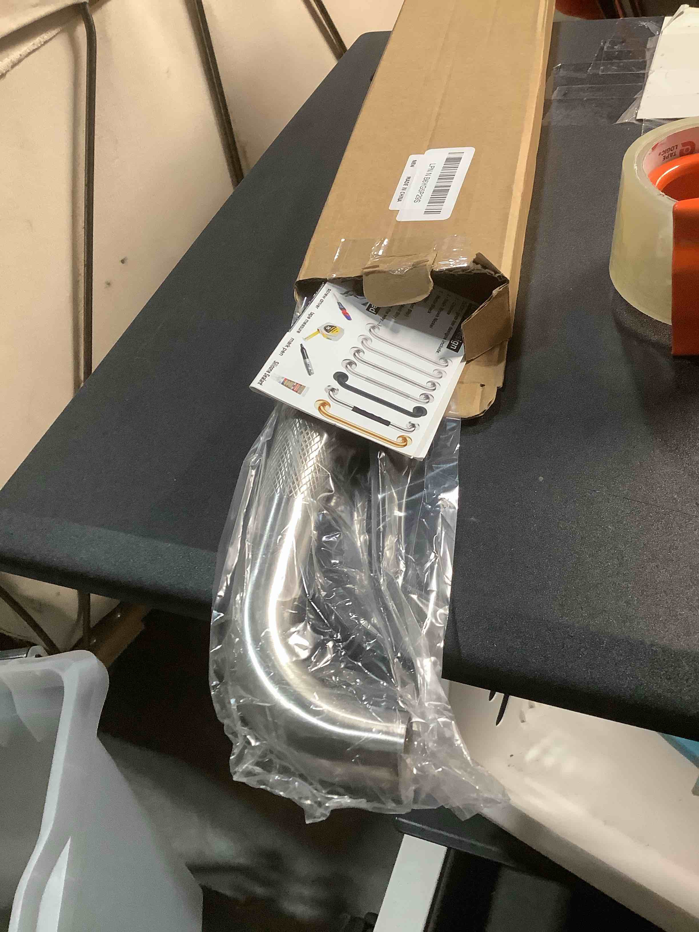 Condition photo showing Good Condition for 16 Inch Anti Slip Shower Grab Bar,Munzong Stainless Steel Handicap Grab Bars for Bathtubs and Showers,Brushed Nickel Knurled Balance Bar,Safety Hand Rail Support Elderly Senior Bath Handle 16 Inch Satin Brushed Nickel