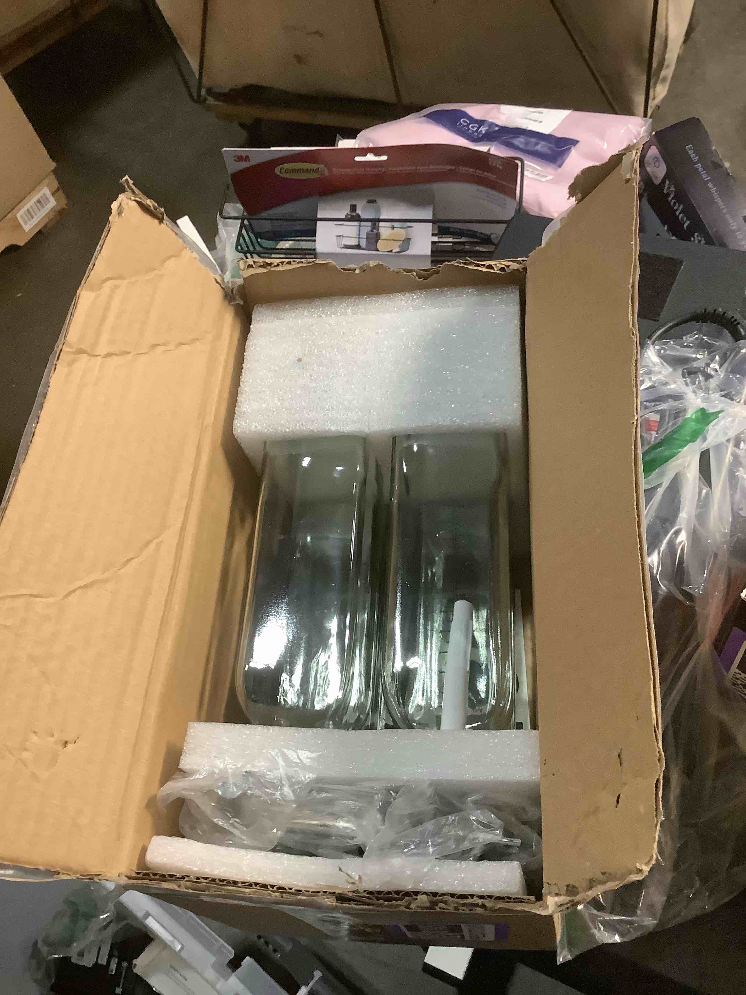 Condition photo showing Good Condition for WERTIOO 17 OZ Olive Oil Dispenser Bottle, 4 Pack Glass Oil and Vinegar Dispenser Set Container with 6 pcs Stainless Steel Pour Spouts Funnel & Pen and Tag for Kitchen Clear-scale 4 PACK