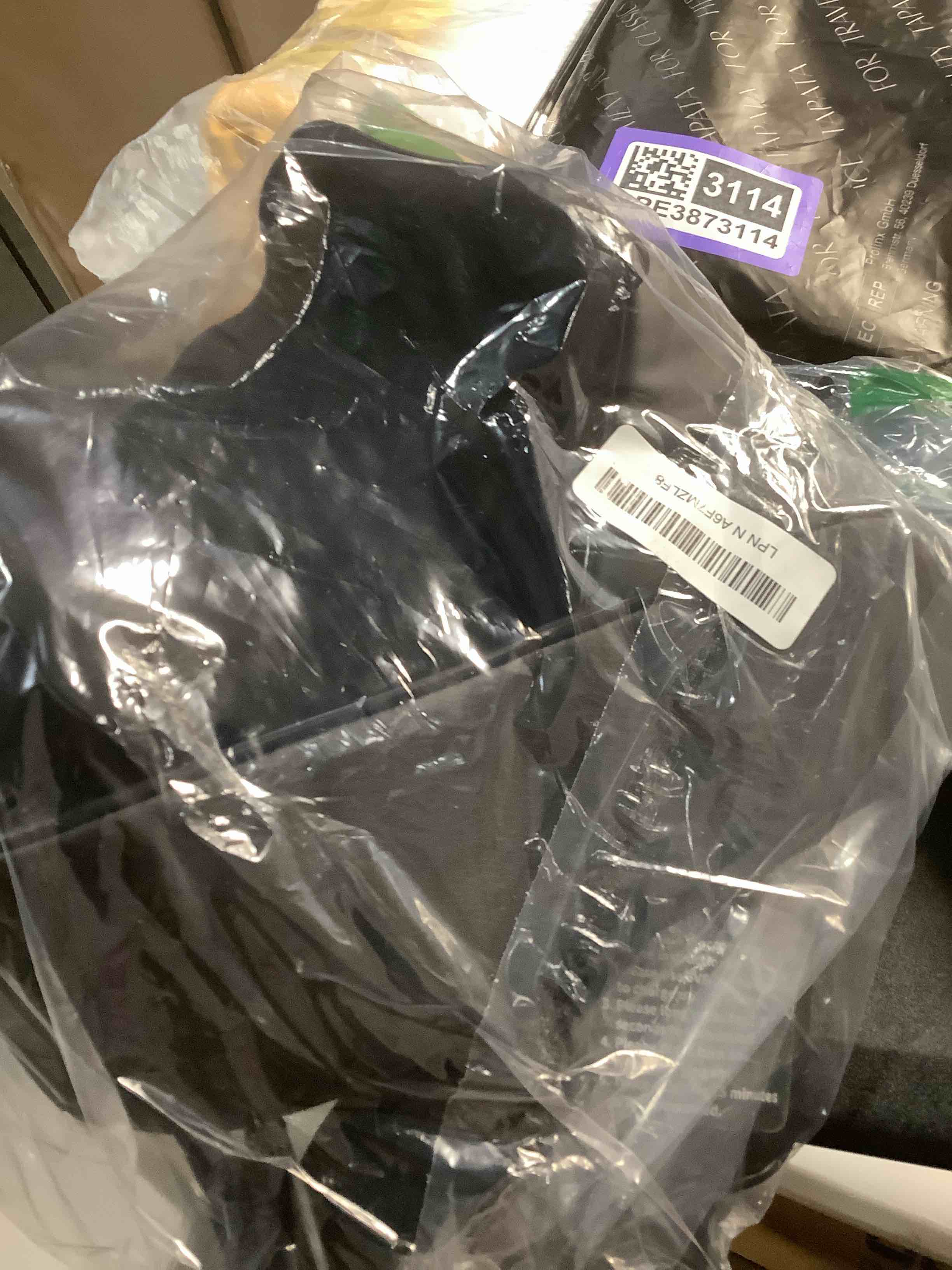 Condition photo showing Good Condition for Shiatsu Back and Neck Massager, Cordless Shoulder Massager with Heat, Electric Deep Tissue 3D Kneading Massage Pillow for Shoulder, Leg, Body Muscle Pain Relief, Gifts for Men Women Black