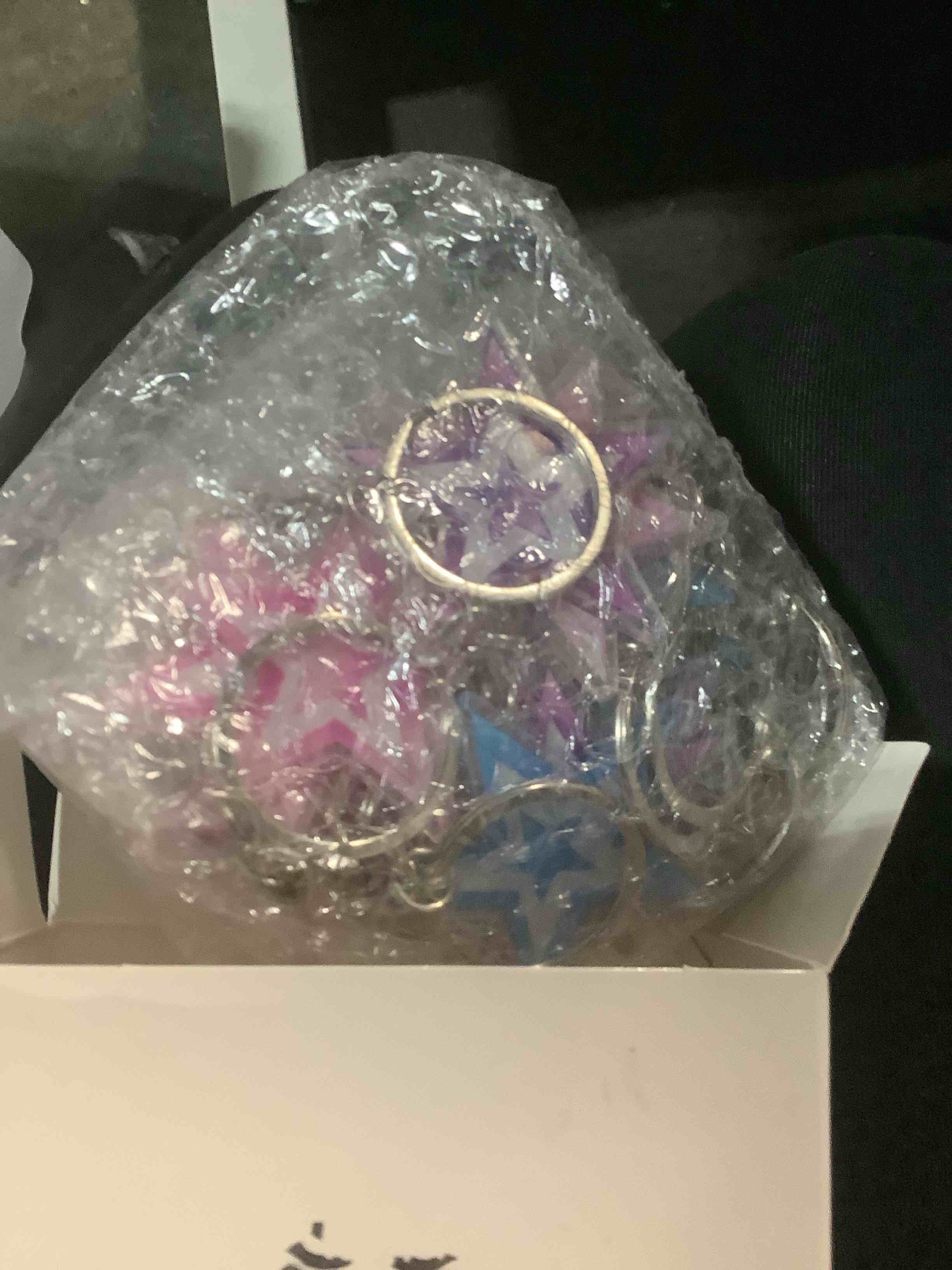 Condition photo showing Good Condition for 24 Pcs Kpop Theme Party Favors K-pop Theme Acrylic Keychain Fans Keepsake Korean Wave Keyring Fan Meeting Supplies for Y2k Fans Birthday Gifts Popular Singer Party Supplies(Star)