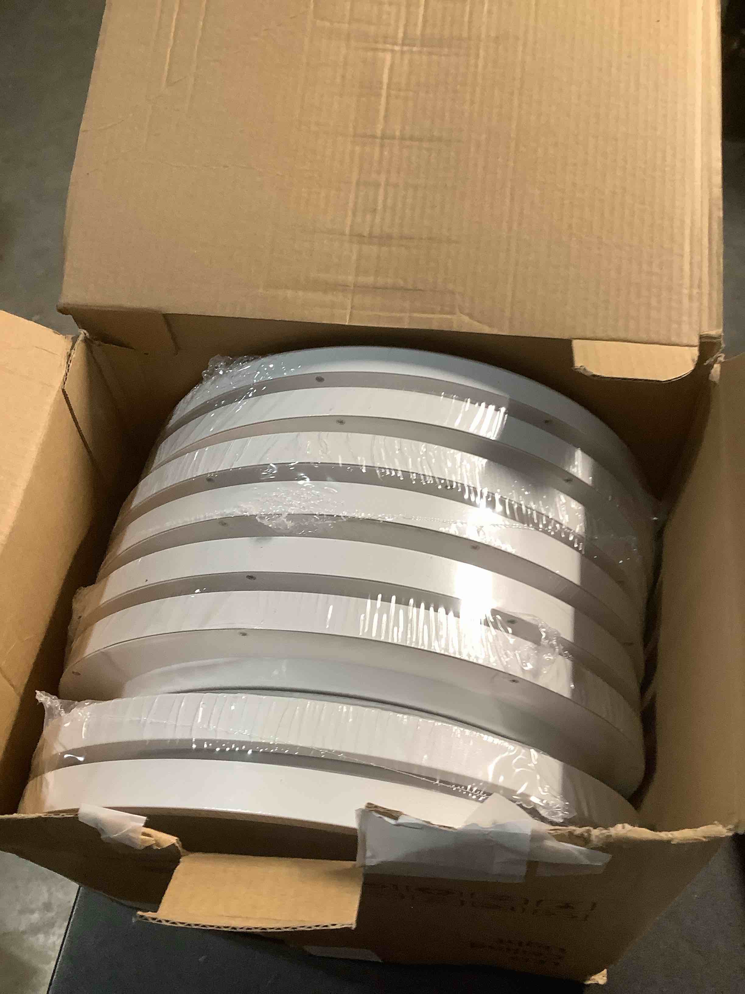 Condition photo showing New/Like New for TALOYA Flush Mount Ceiling Light,8 Pack,10 Inch,18W,5000K Daylight Super Slim LED Ceiling Light for Bedroom, Living Room, Kitchen, Laundry and Hallway White?5000K? 10Inch-8pack