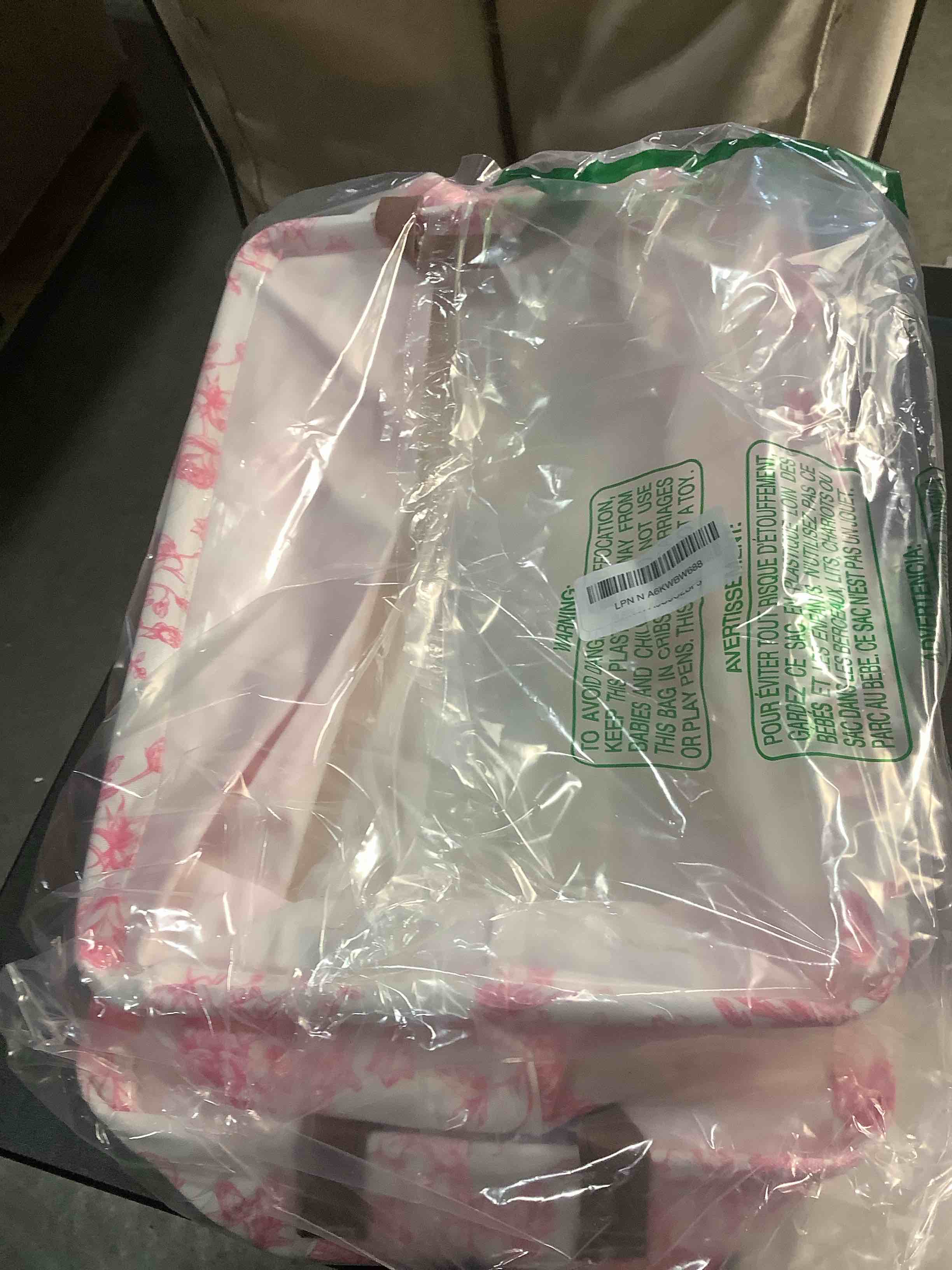 Condition photo showing Good Condition for Boao 3 Pcs Pink Flower Foldable Storage Baskets Pink Hydrangea Laundry Basket with Handles Waterproof Storage Bins Fabric Shelf Baskets for Organizing Closet Clothes 15 x 11 x 8 Inches Pink Flowers