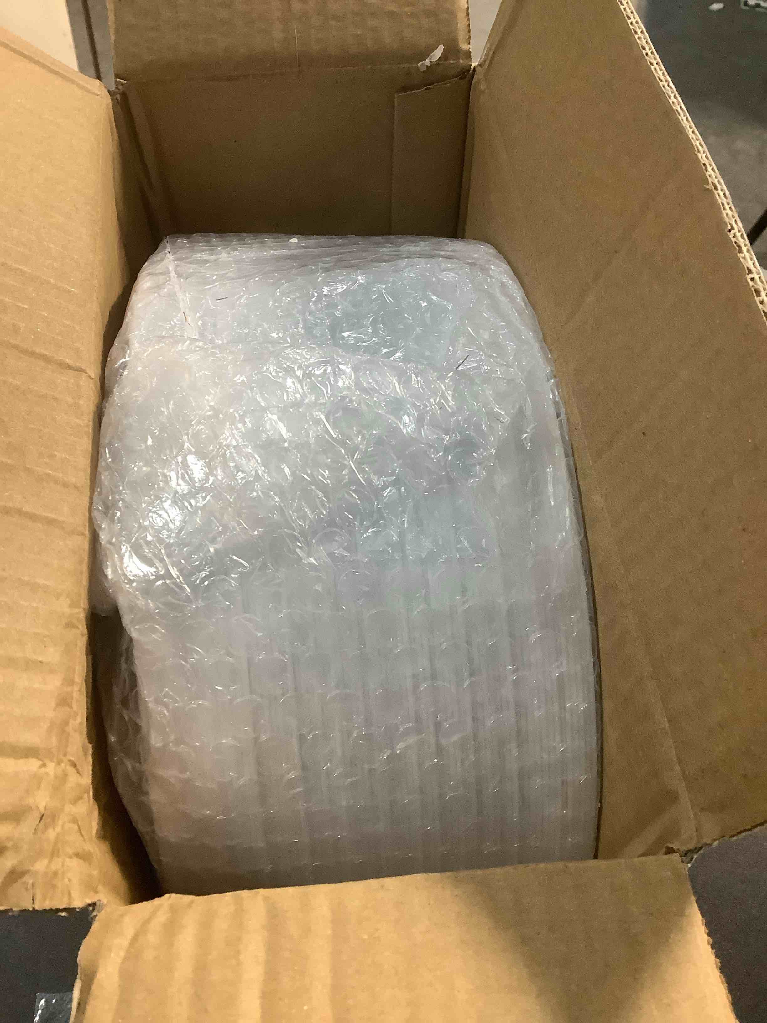 Condition photo showing New/Like New for WELLIFE Silver Plastic Dinner Plates 72 Pieces, 10.25" Silver Disposable Plates, Premium Hard Plastic Lunch Plates, Ideal for Wedding and Party Silver 72PCS(10.25inch)