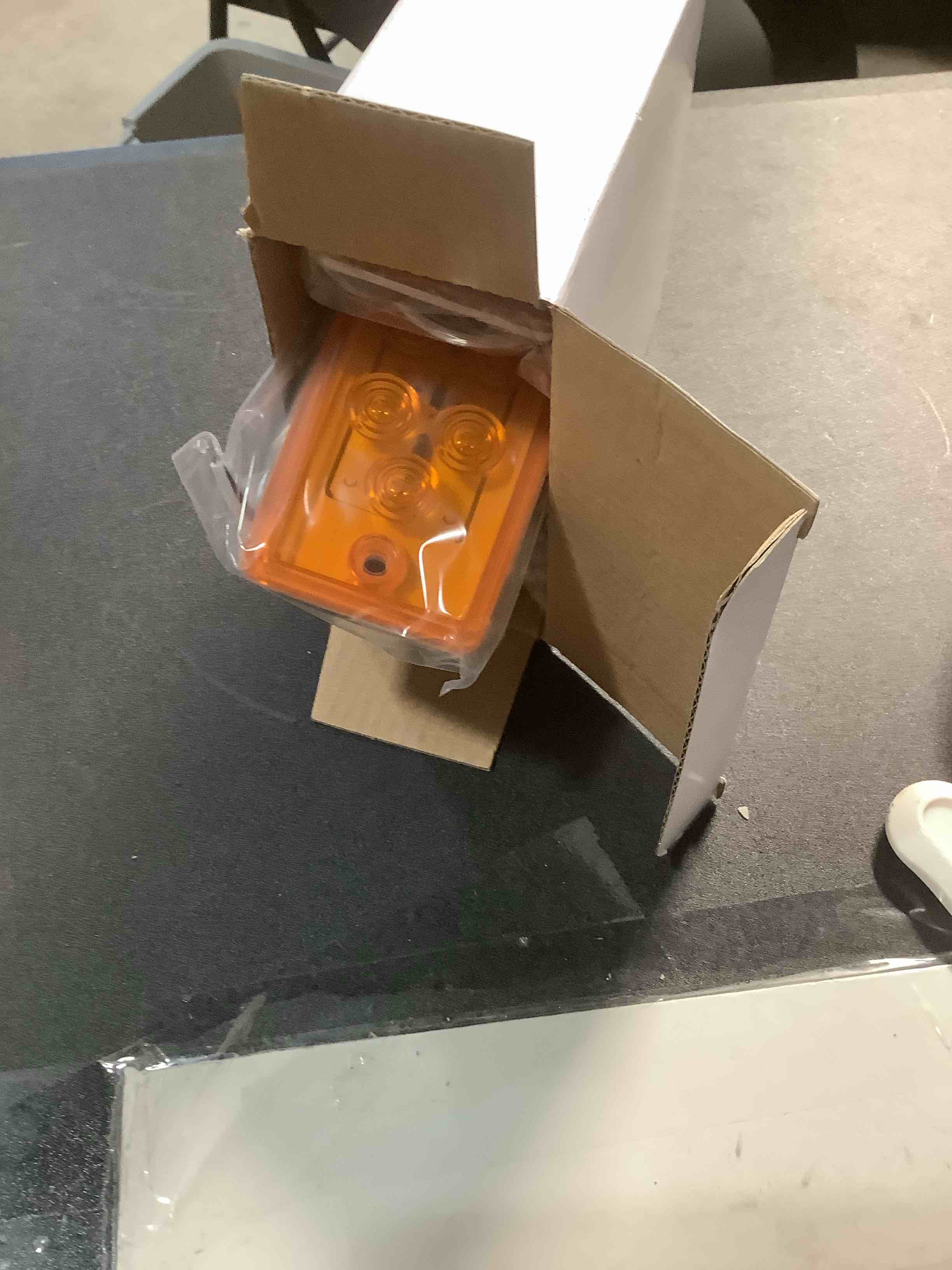 Condition photo showing Good Condition for PSEQT Rectangular Roof Cab Marker Light Compatible with Freightliner 564.46072, 22-51942-000, Amber 4.7'' 6LED Top Clearance Side Tail Indicator Lights Waterproof, 5Pcs