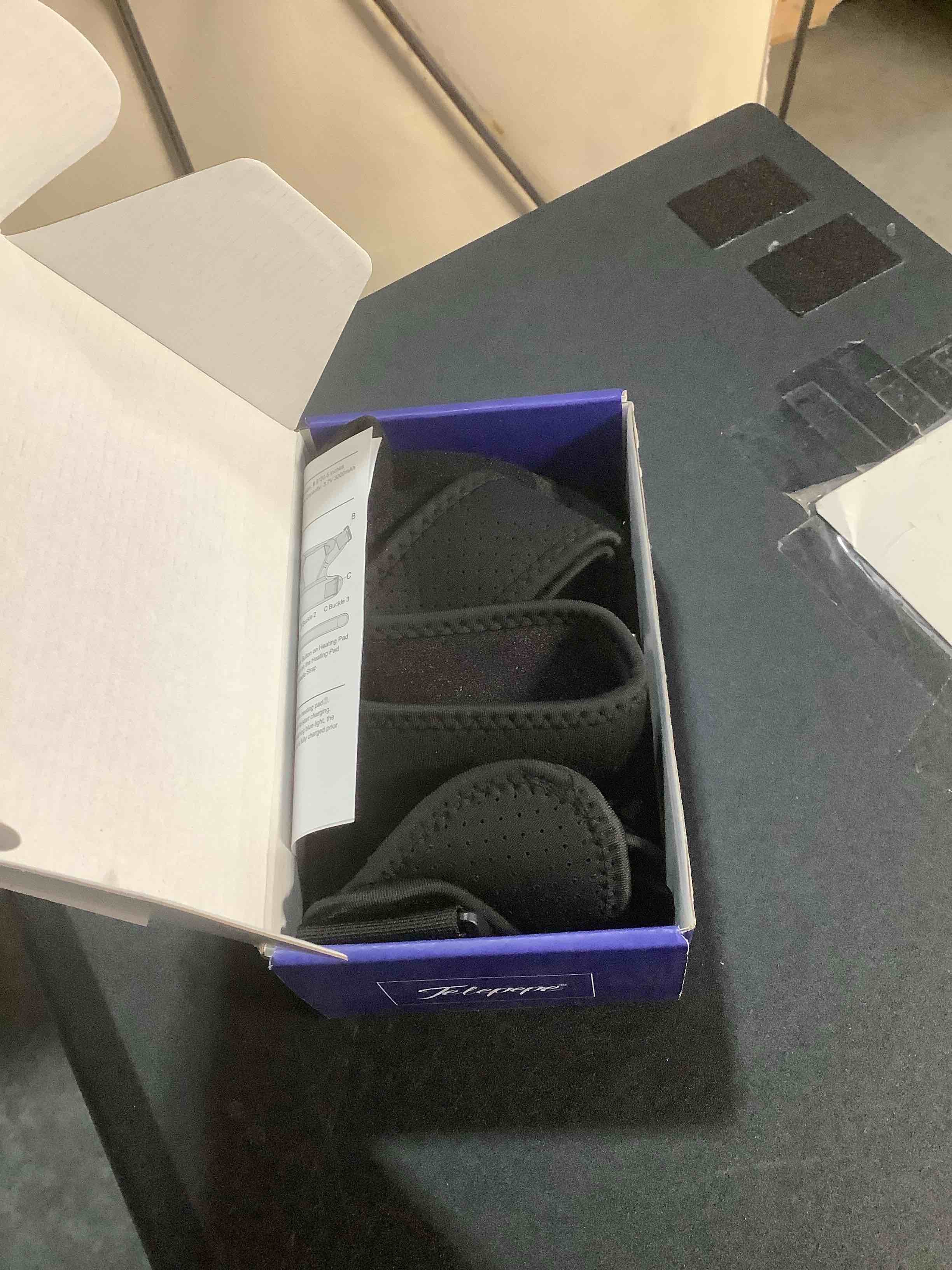 Condition photo showing Good Condition for Cordless Shoulder Heating Pad, Heated Shoulder Brace for Rotator Cuff Frozen, 3 Heat Levels, 3000mAh Rechargeable Battery, Shoulder Wrap for Pain Relief Deep Tissue for Men Women (Black)