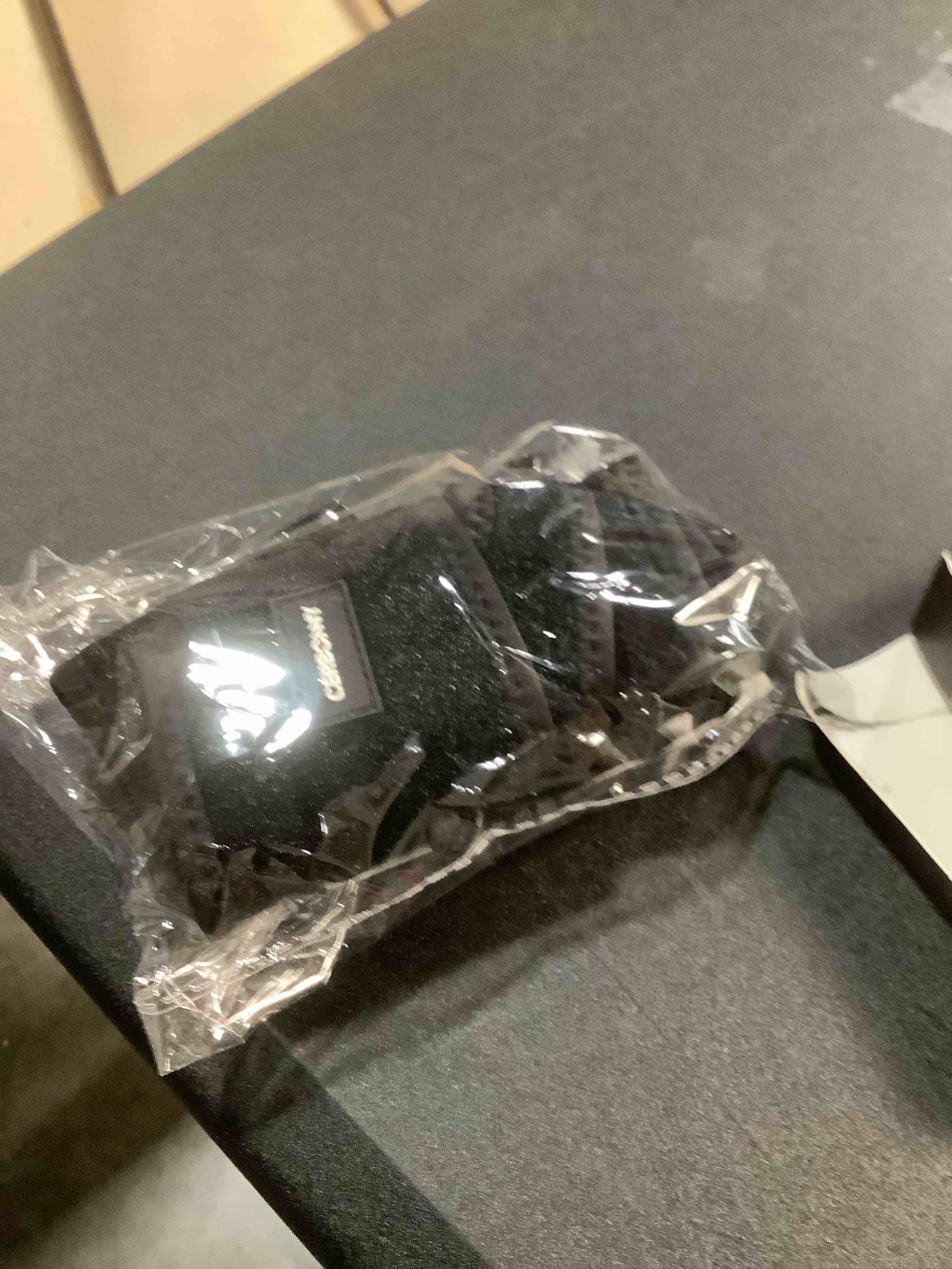 Condition photo showing Good Condition for CERBONNY Carpal Tunnel Wrist Brace,2Pack Wrist Support Brace Adjustable Wrist Strap Reversible Wrist Brace for Sports Protecting/Tendonitis Pain Relief/Carpal Tunnel/Arthritis-Right&Left 2-Left and Right Hand