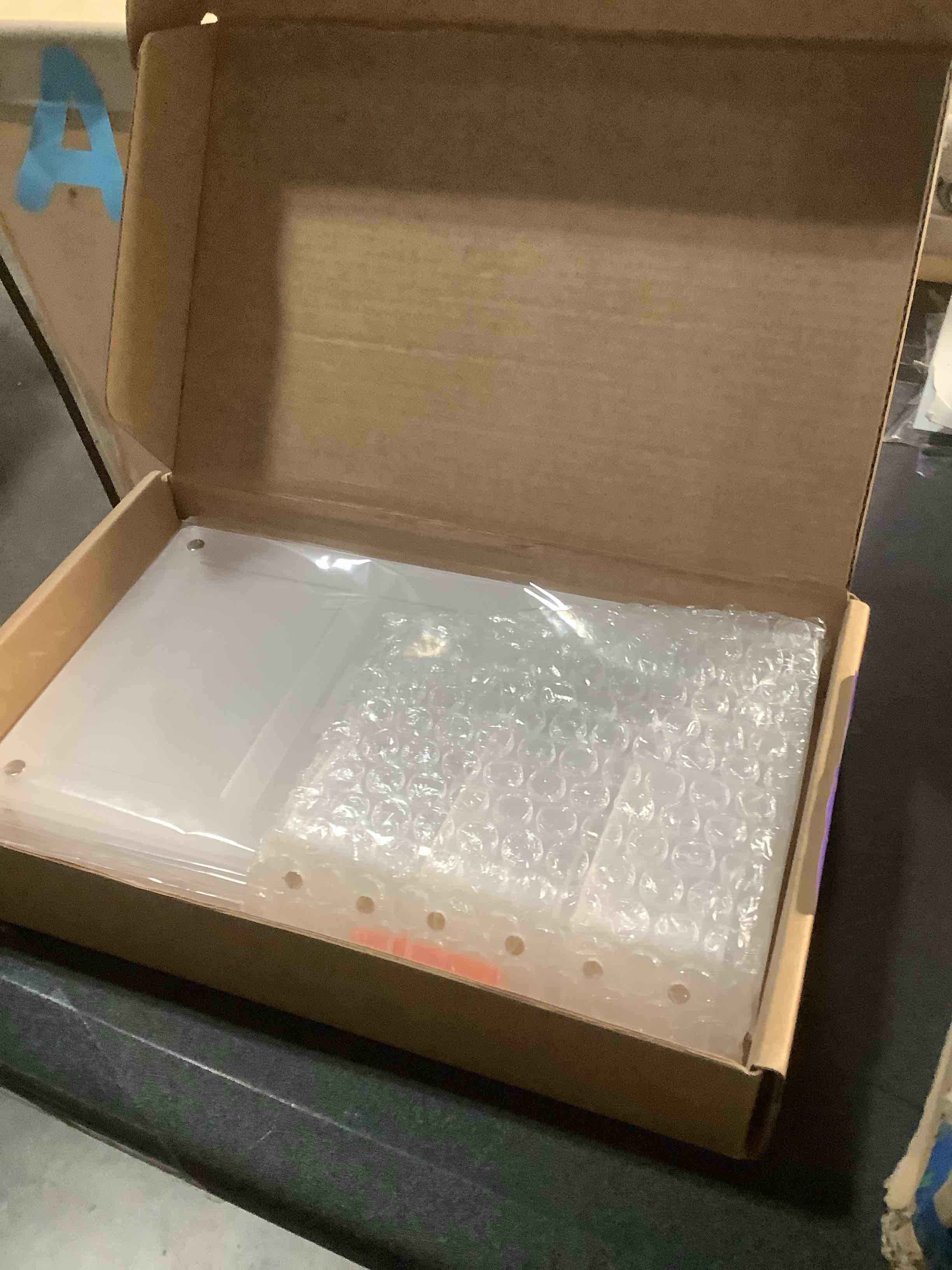 Condition photo showing Good Condition for 3 Pack Acrylic Collage Picture Frames Magnetic for 3Pcs 2X3 or 2PCS 4X3, Refrigerator or Tabletop Display, Transparent for Polaroid Instax Mini Picture 3 picture/3pack Clear 4x8