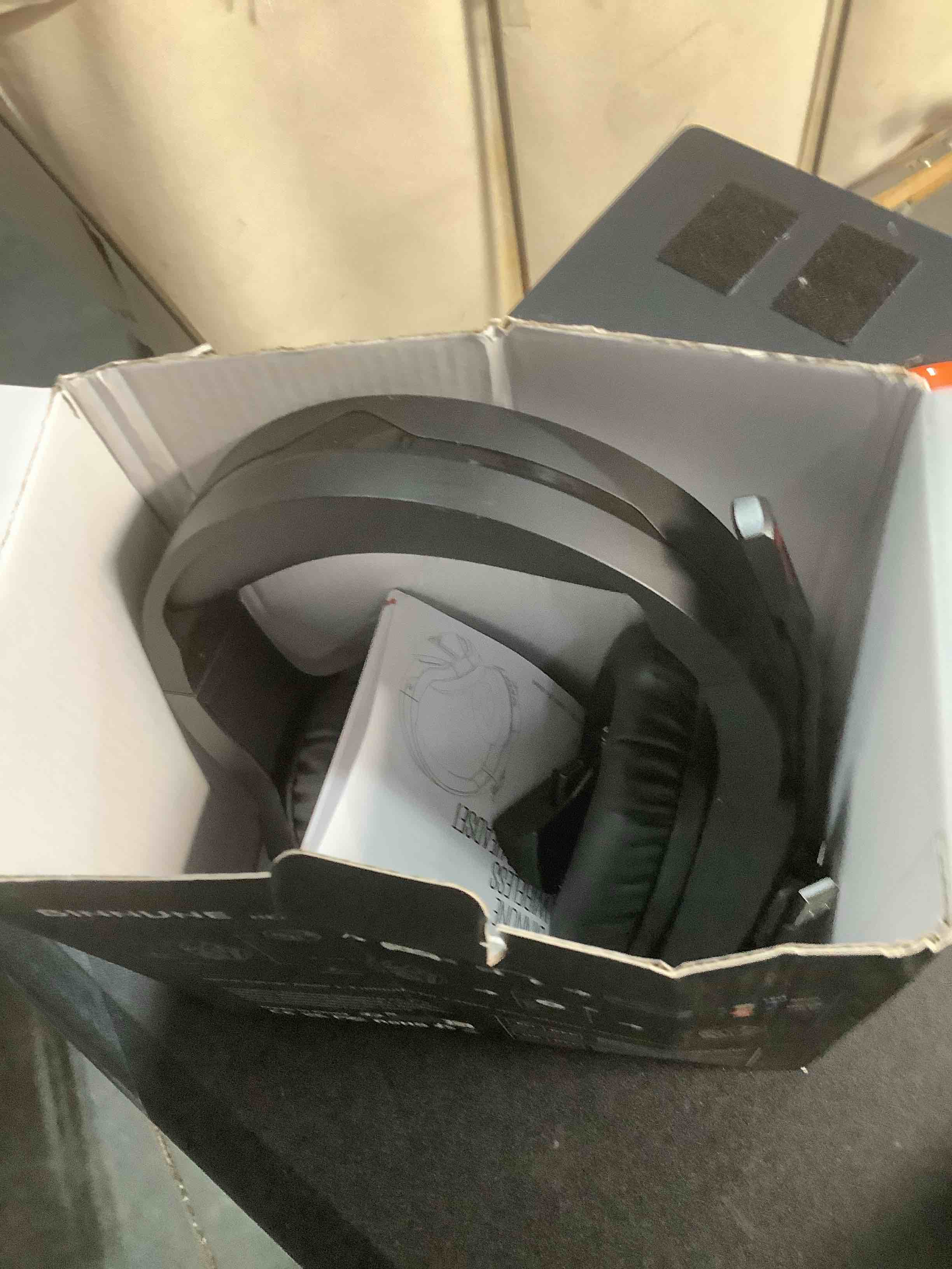 Condition photo showing Good Condition for BINNUNE Xbox Wireless Gaming Headset for Xbox Series X/S, Xbox One,120H Ultra-Long Battery, Bluetooth 5.3 Gaming Headphones with Noise-Canceling Mic, Comfortable Over-Ear Headphones Black For Xbox