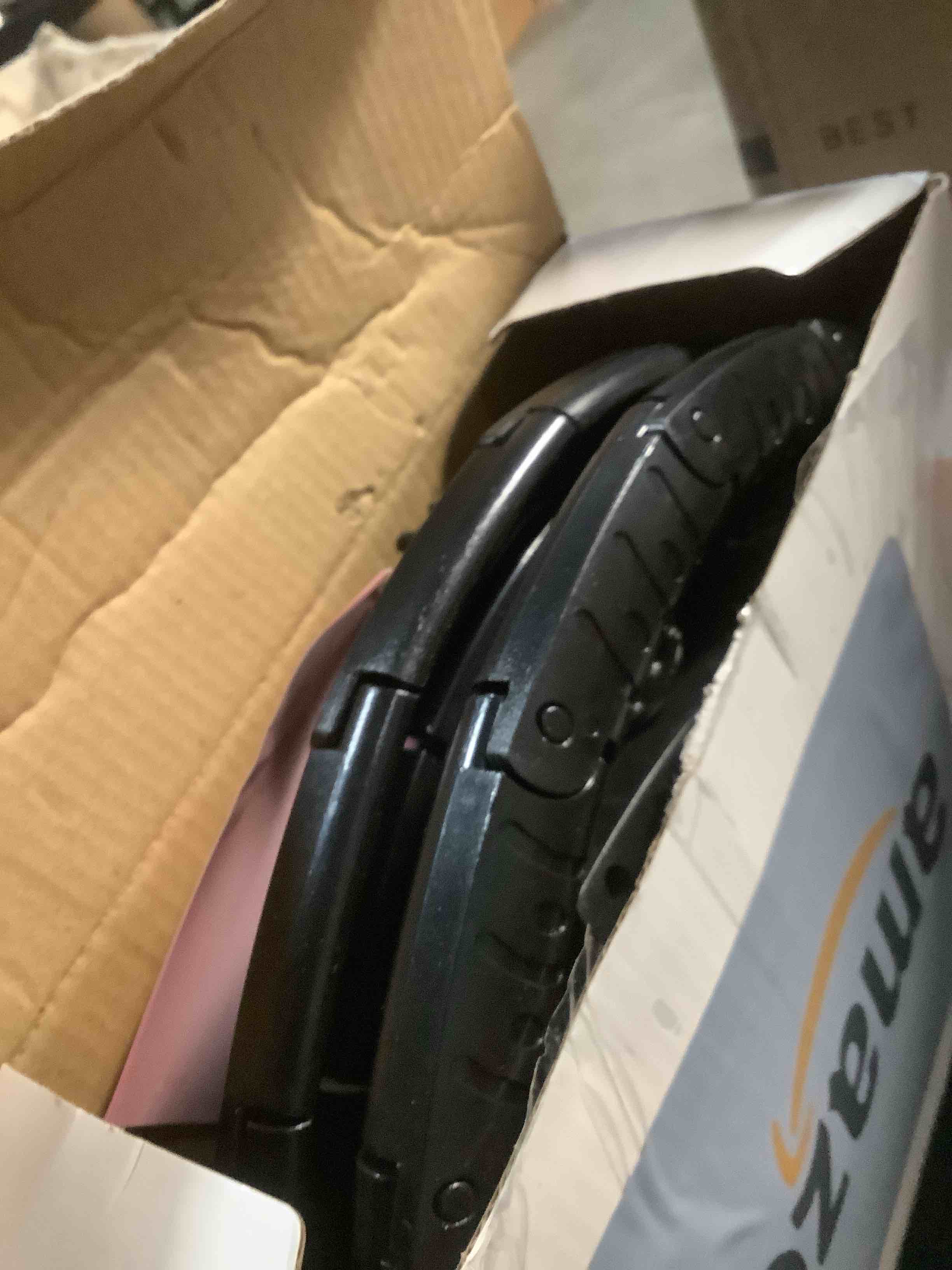 Condition photo showing Good Condition for Weighted Hula Circle with 26/32 Links(56-66 Inch) for Adults Weight Loss, Infinity Fitness Hoop Plus Size, for Women Smart Exercise Equipment 26Links-Black