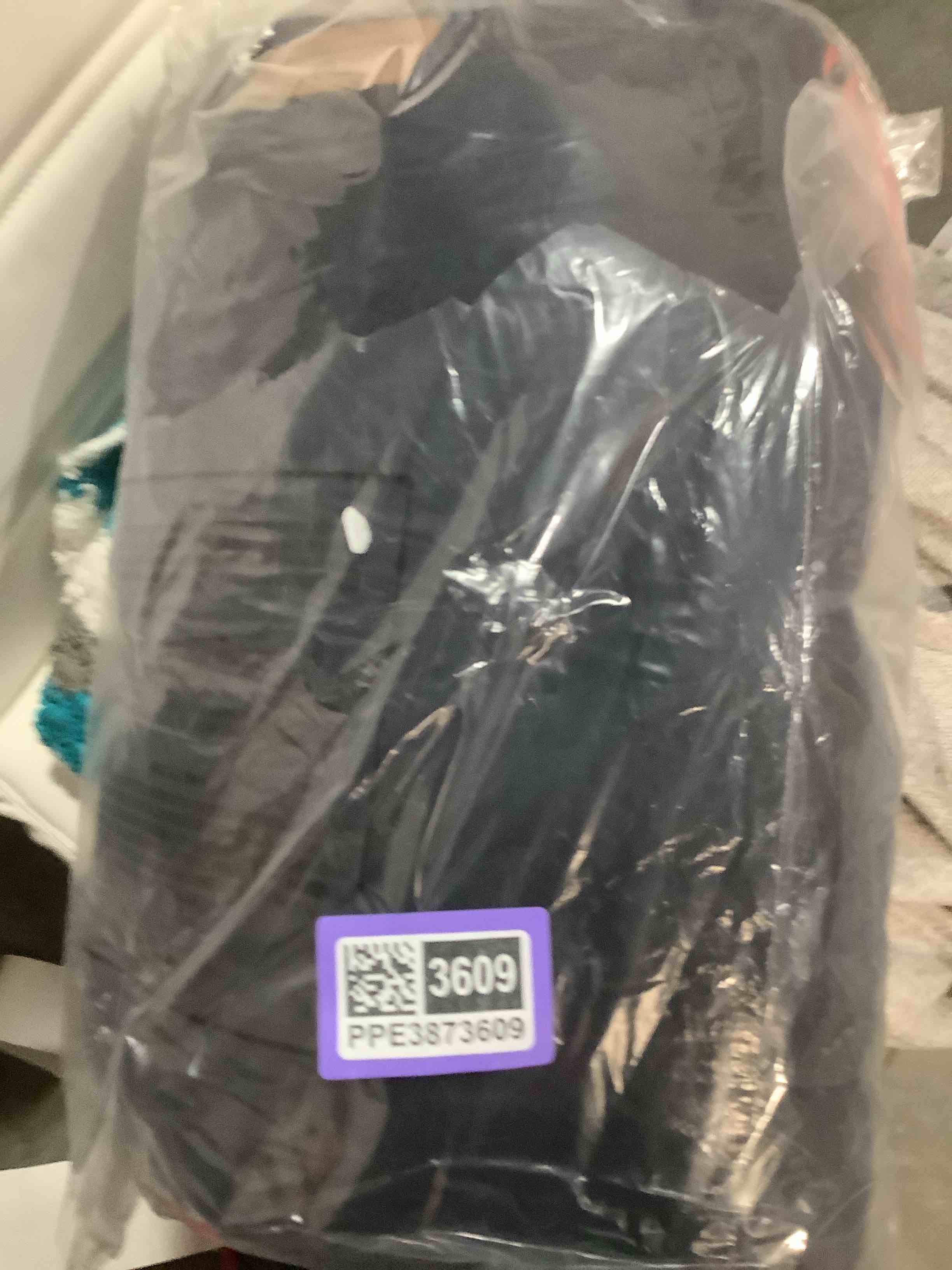 Condition photo showing Good Condition for 100% Wool Blanket - Premium Ultra-Soft & Warm, Twin 62"x 84" Large Size Blanket for Couch, Bed, Home, Camping & Outdoors Midnight Navy Twin (62"x 84")