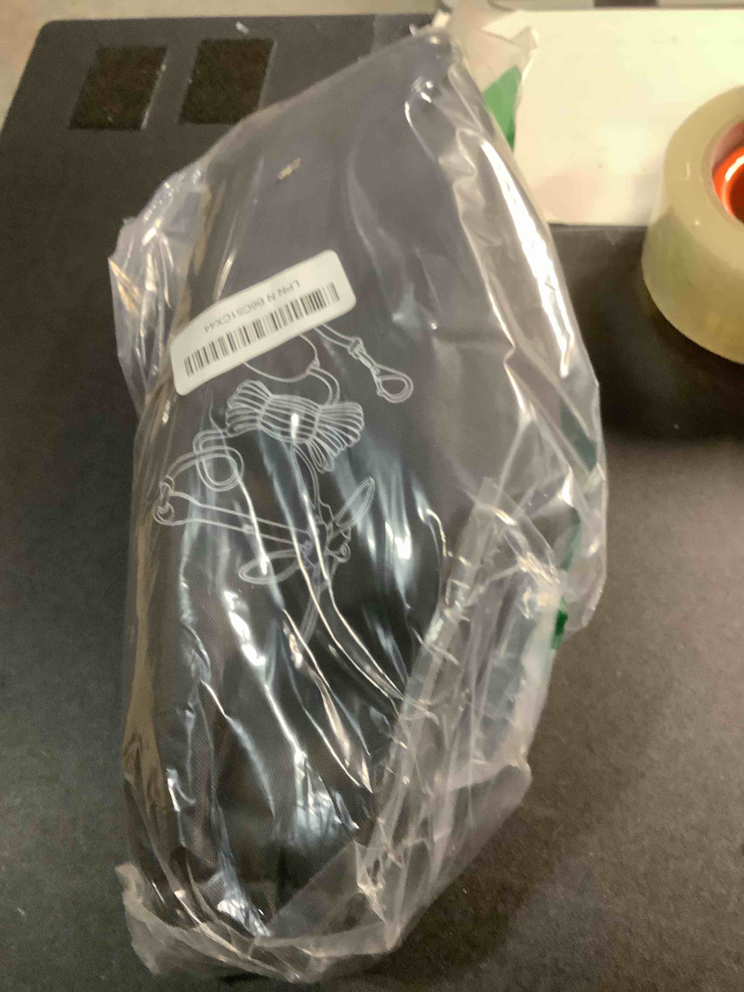 Condition photo showing Good Condition for Alpinista Kayak Anchor, 3.5 lb Paddle Board Anchor Kit with 40 ft Marine Rope for Kayak, Canoes, SUP, Fishing, and Paddleboard Accessories Black